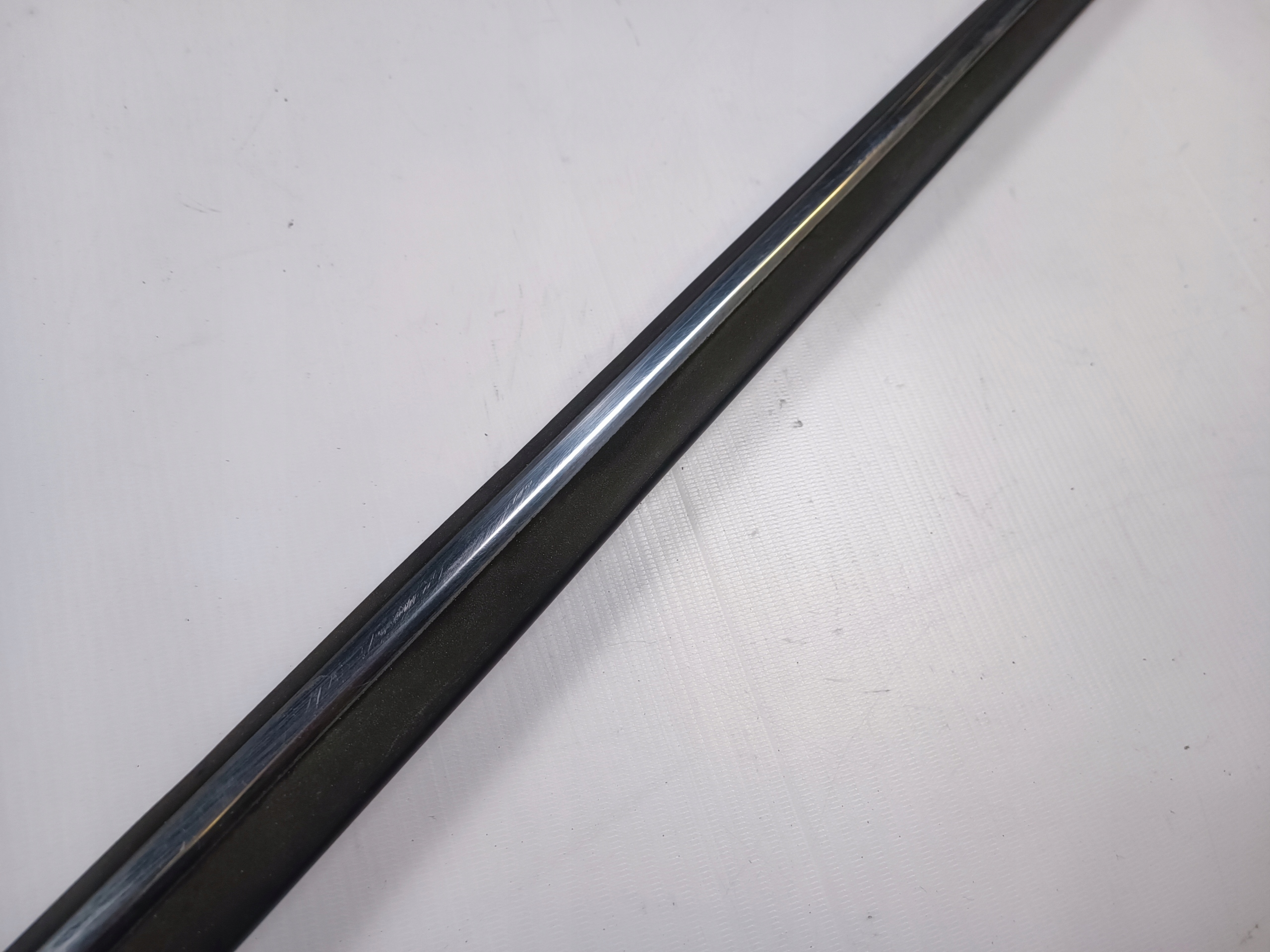 moulding door left front Mercedes SL 107