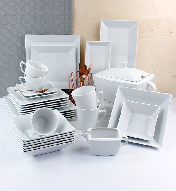 

Lubiana Classic Serwis Obiad Kawa 12/78