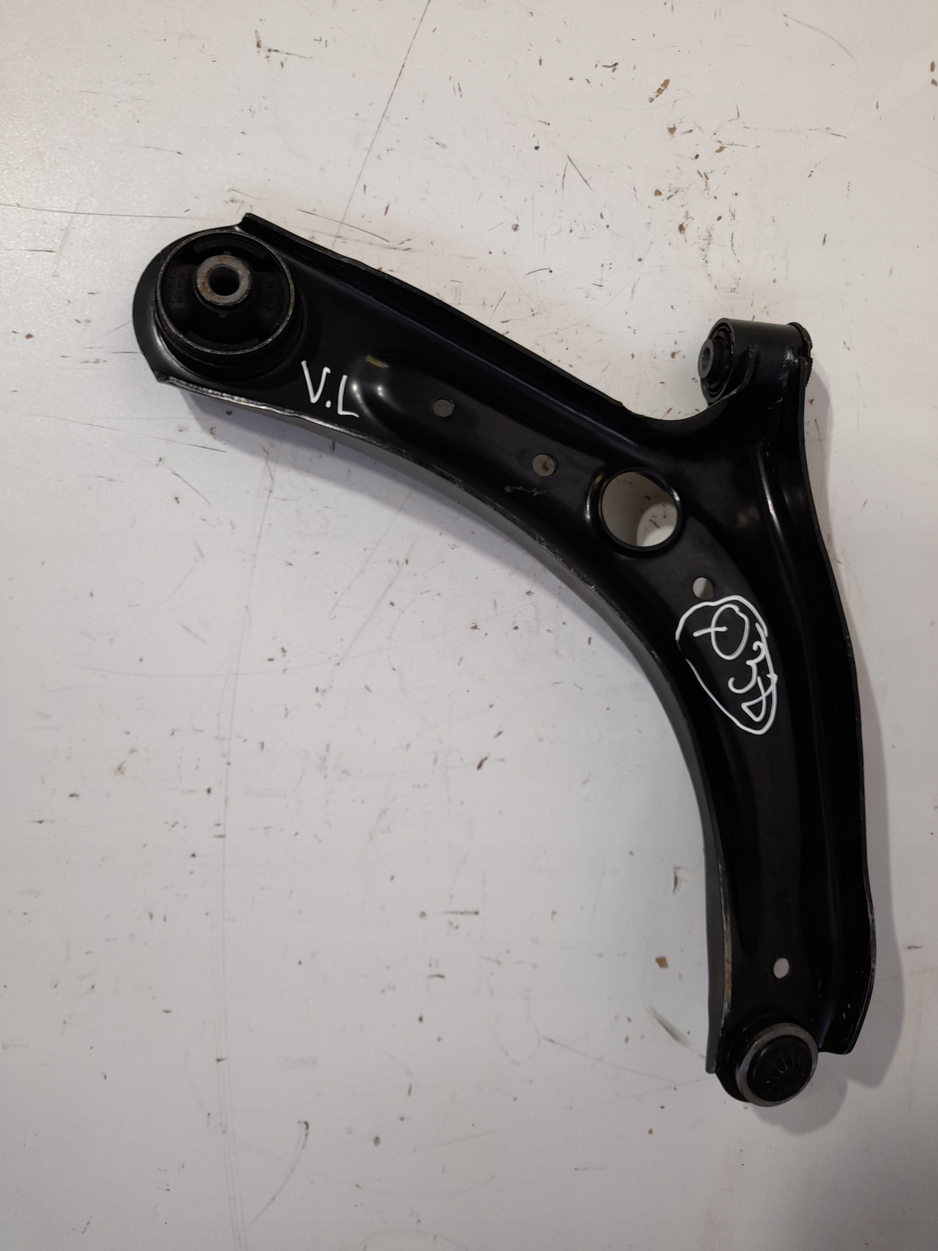 HYUNDAI BAYON HYUNDAI I20 III arm front left (Q38)