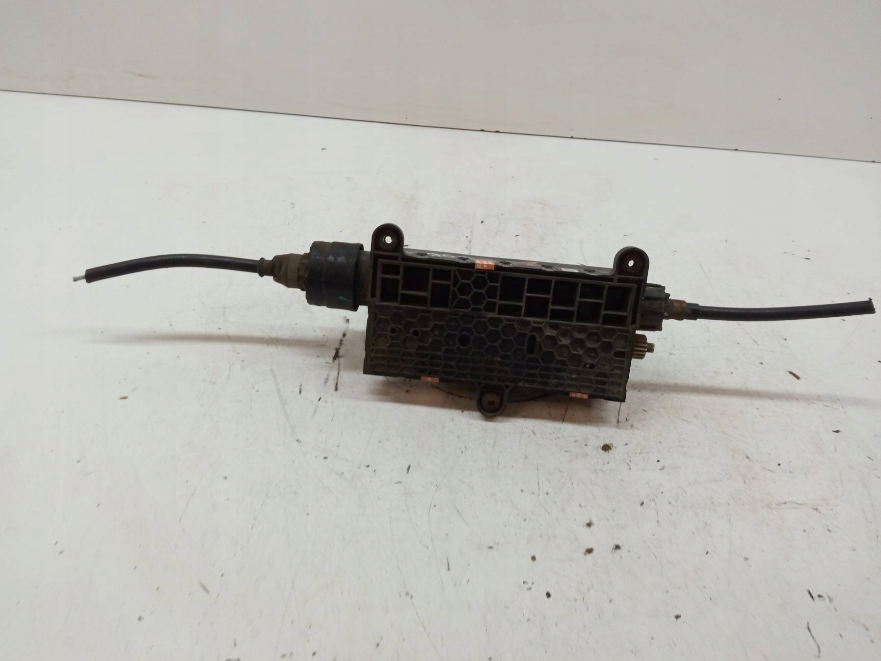 páčka elektrická brzda 670035348 Maserati Ghibli III (2013-2024)