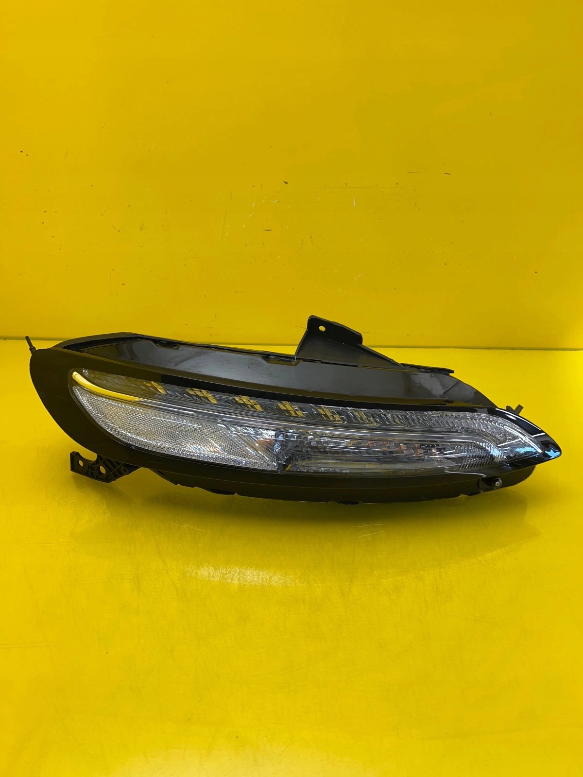 light right Jeep Cherokee 13-17 68157104AR complete