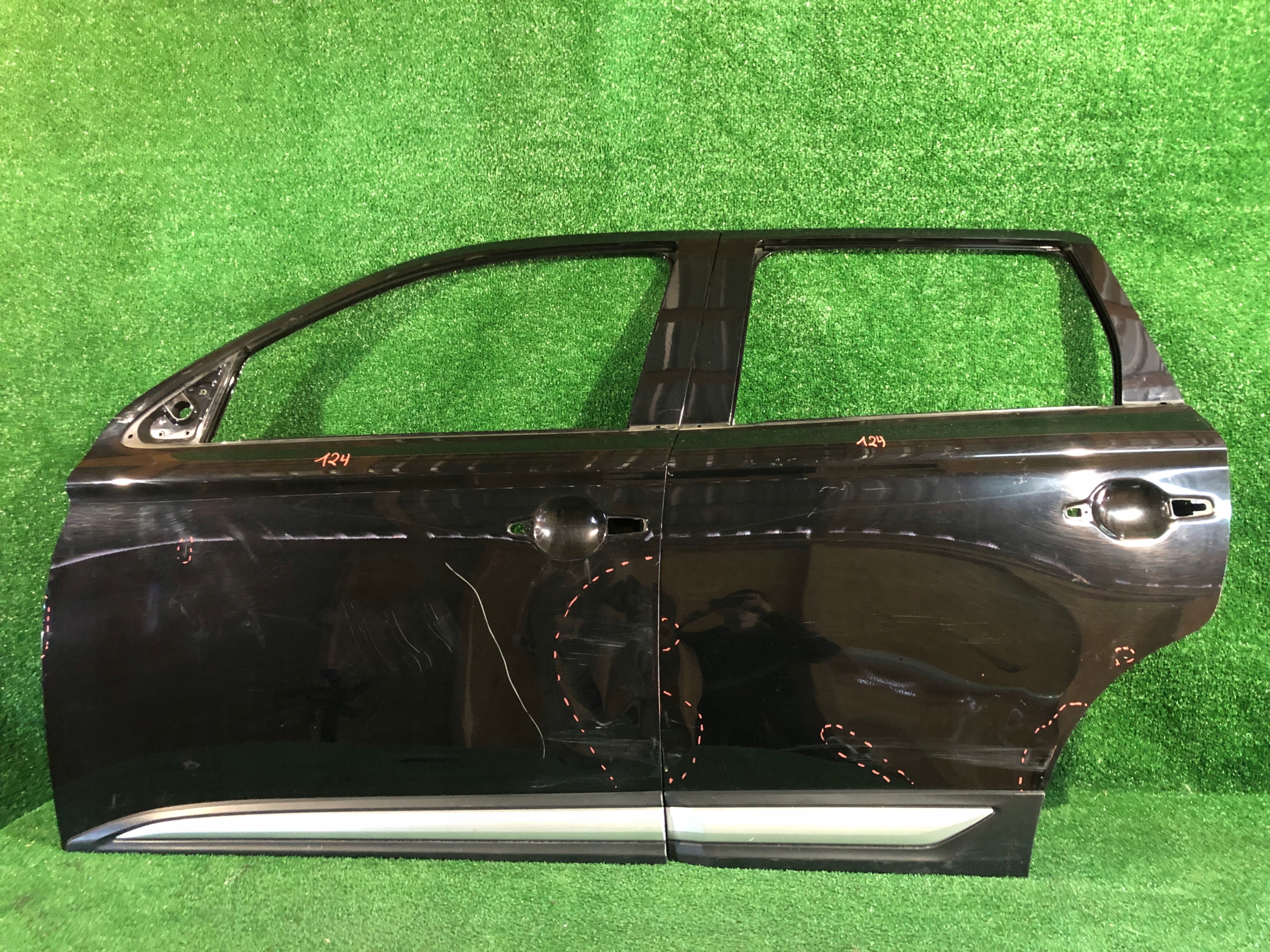 door left front MITSUBISHI OUTLANDER III LIFT NR.124