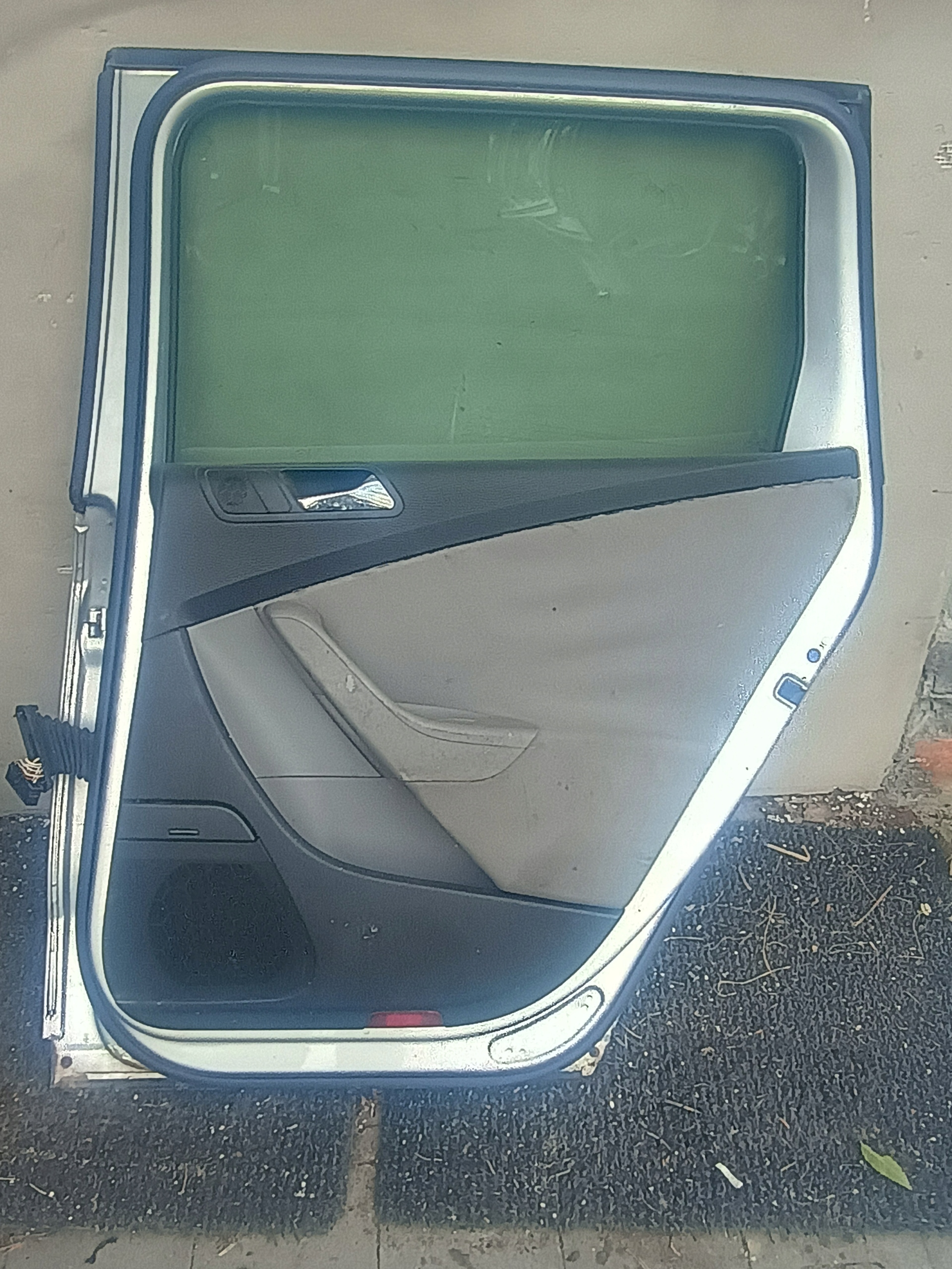 Tür heck rechts VW PASSAT B6 KOMBI