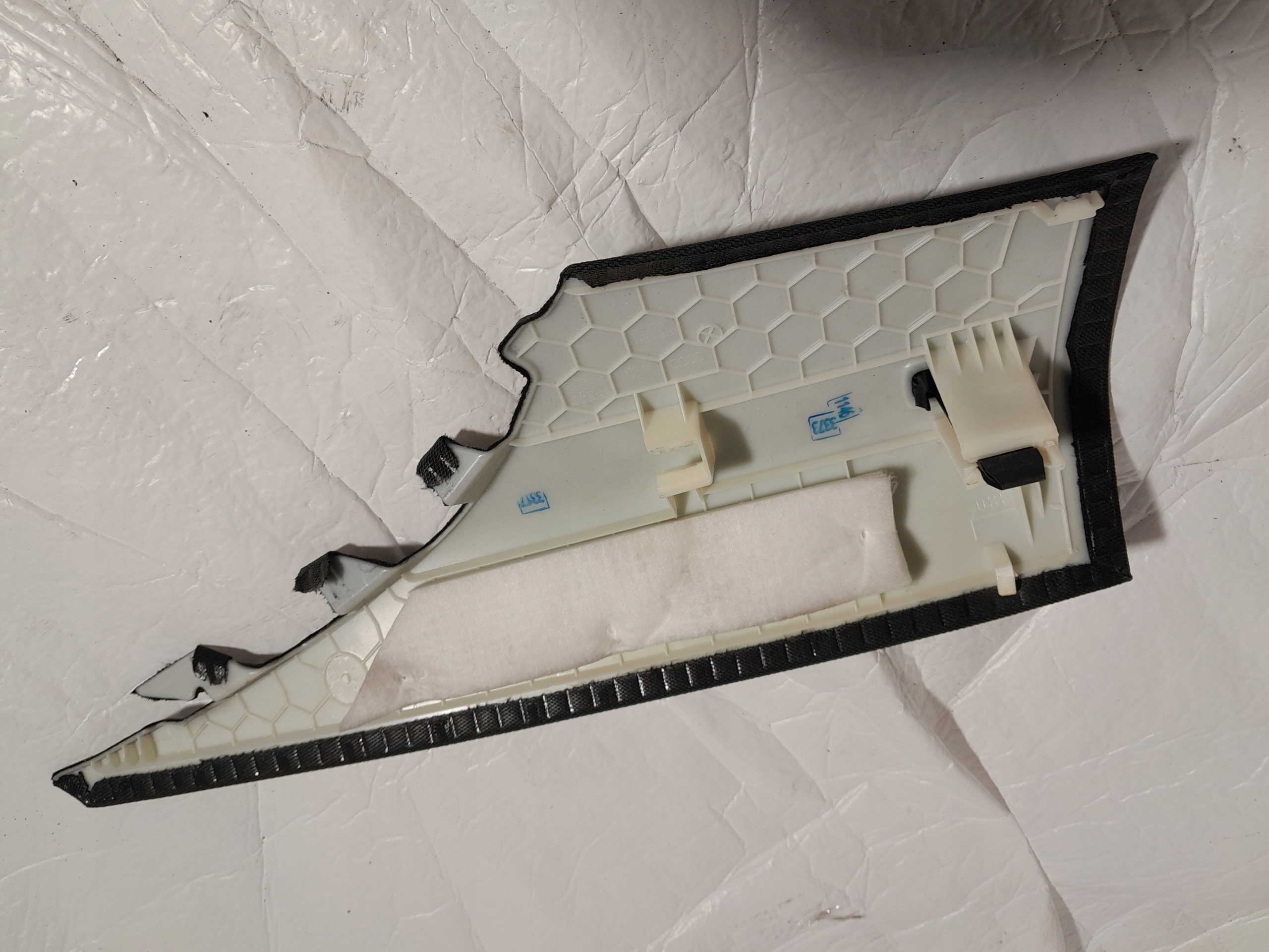 AUDI A3 S3 8V cover side SLUPKA 8V5867245