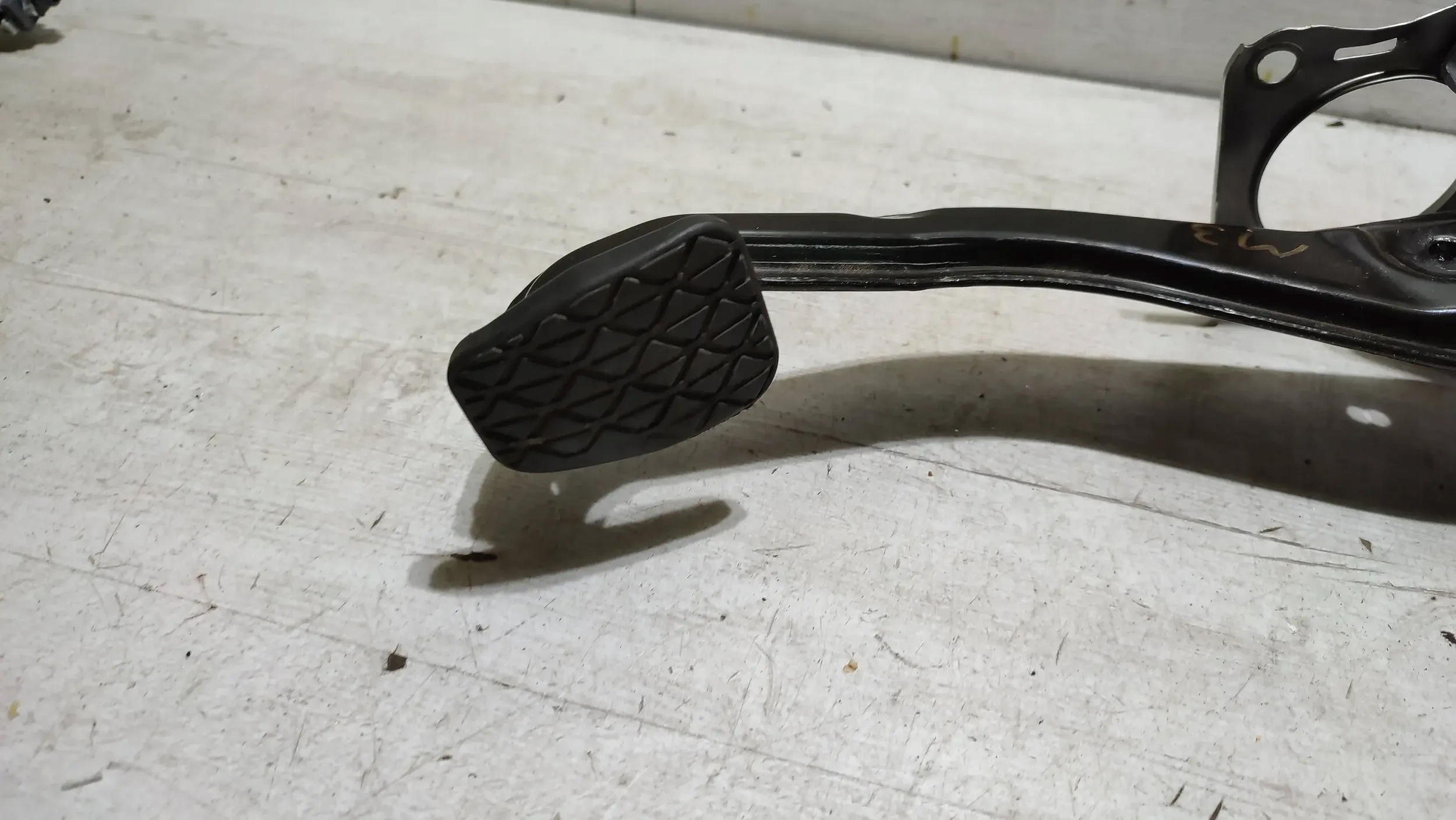 Mazda 3 III BM 17r Pedal Bremse