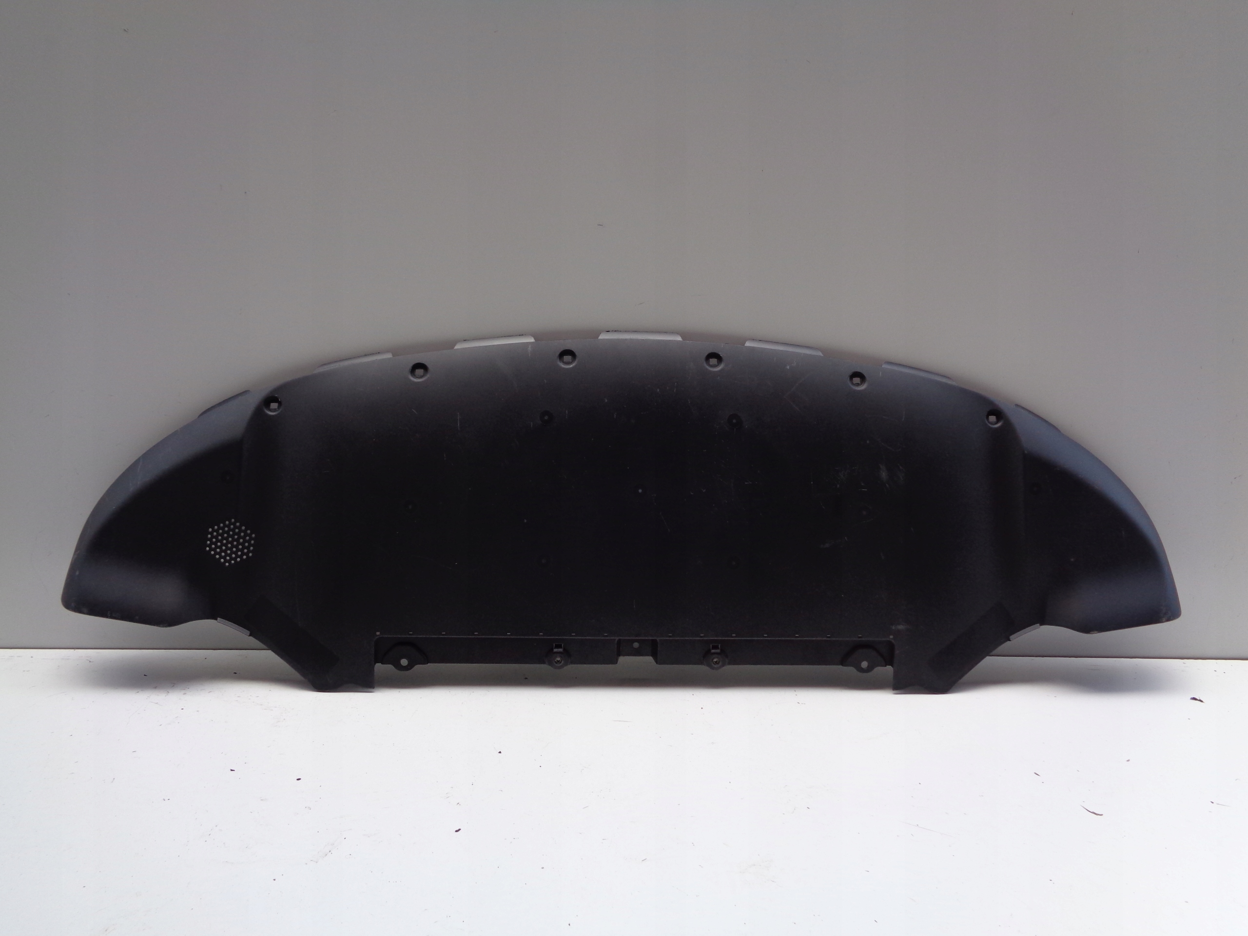 Blende Abdeckung unter Frontstoßstange TESLA MODEL Y