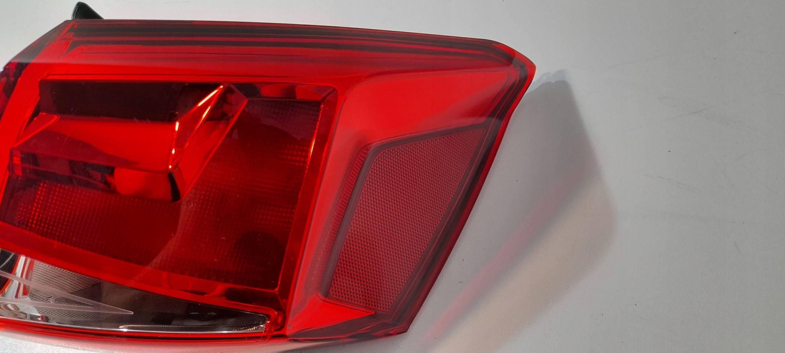 Seat Arona light rear right 6F9945096B (R182)