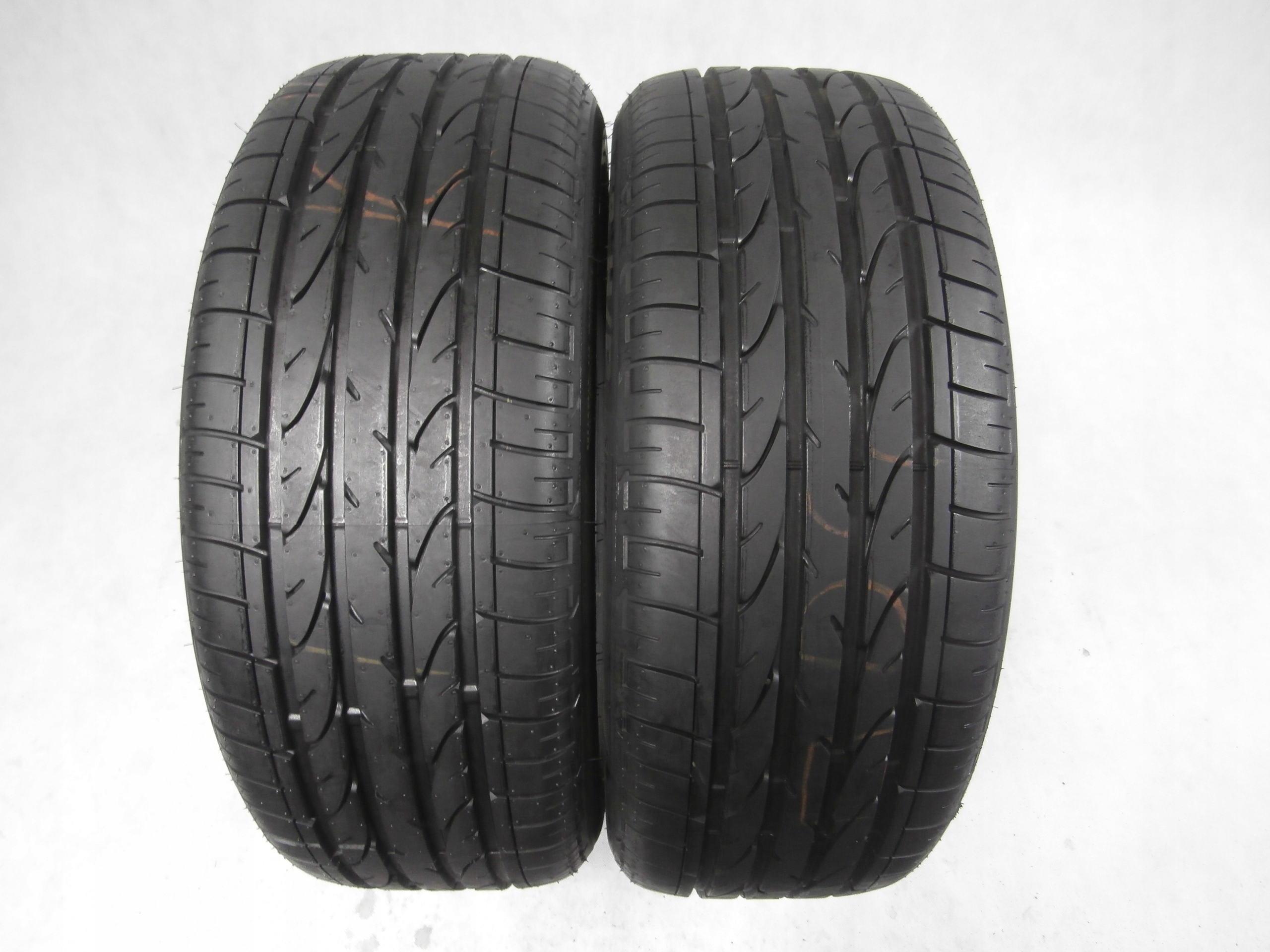 2X opony 235/45R19 BRIDGESTONE DUELER HP SPORT