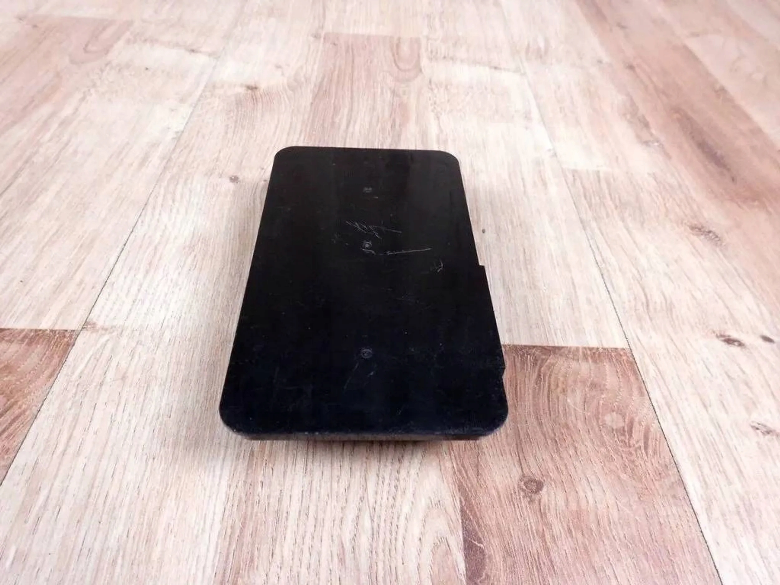 KIA STINGER LADOWARKA BEZPRZEWODOWA TELEFONU
