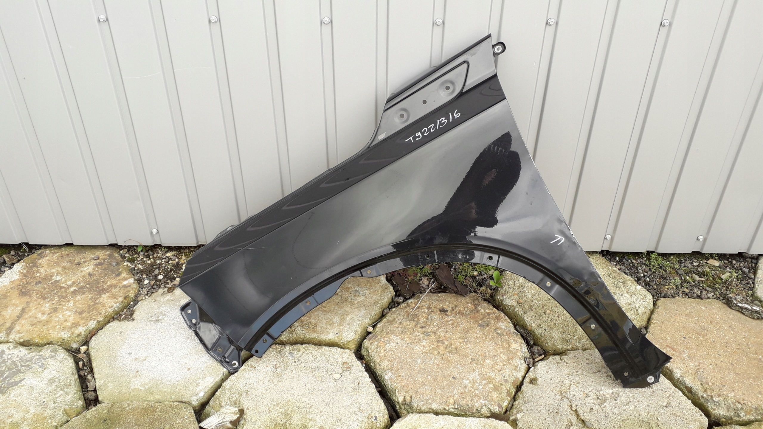 SUZUKI VITARA 2 II 15- BŁOTNIK LEWY PRZEDNI