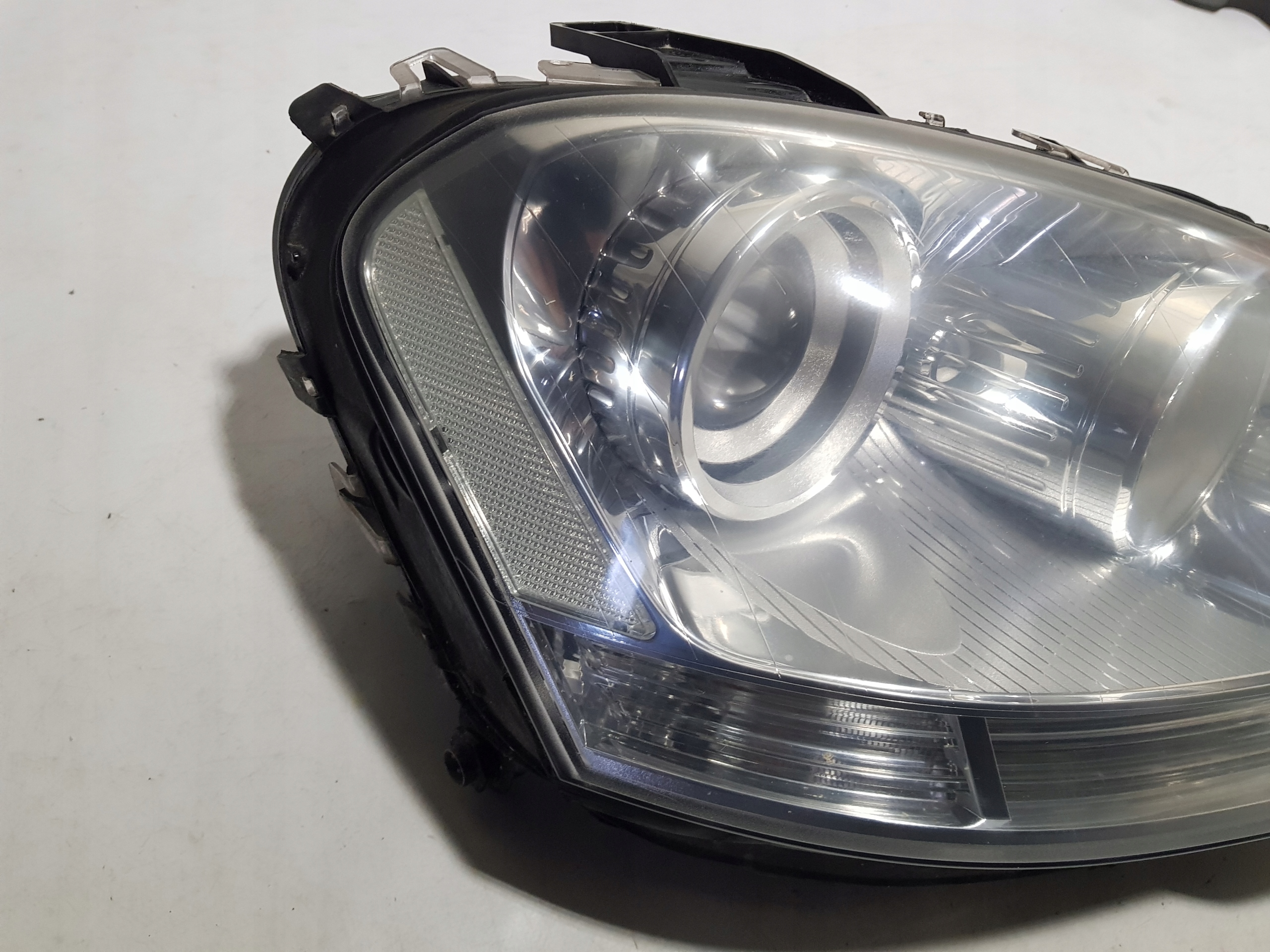 light right front MERCEDES ML W164 LIFT H7 UK