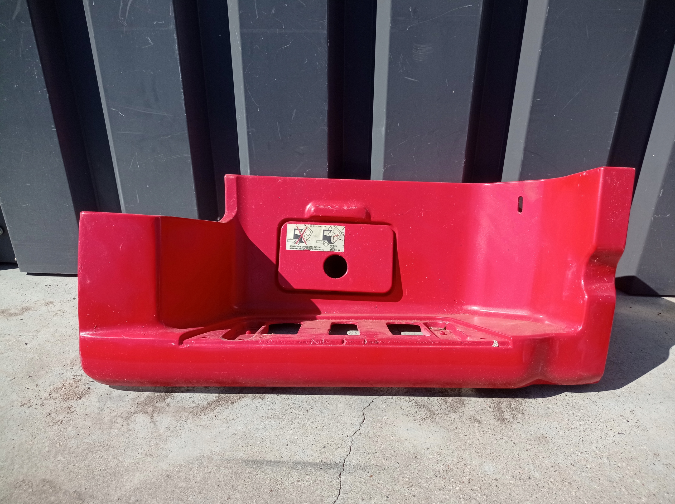 A9436600901 - правая ступень MERCEDES ACTROS MP2 MP3 ступень