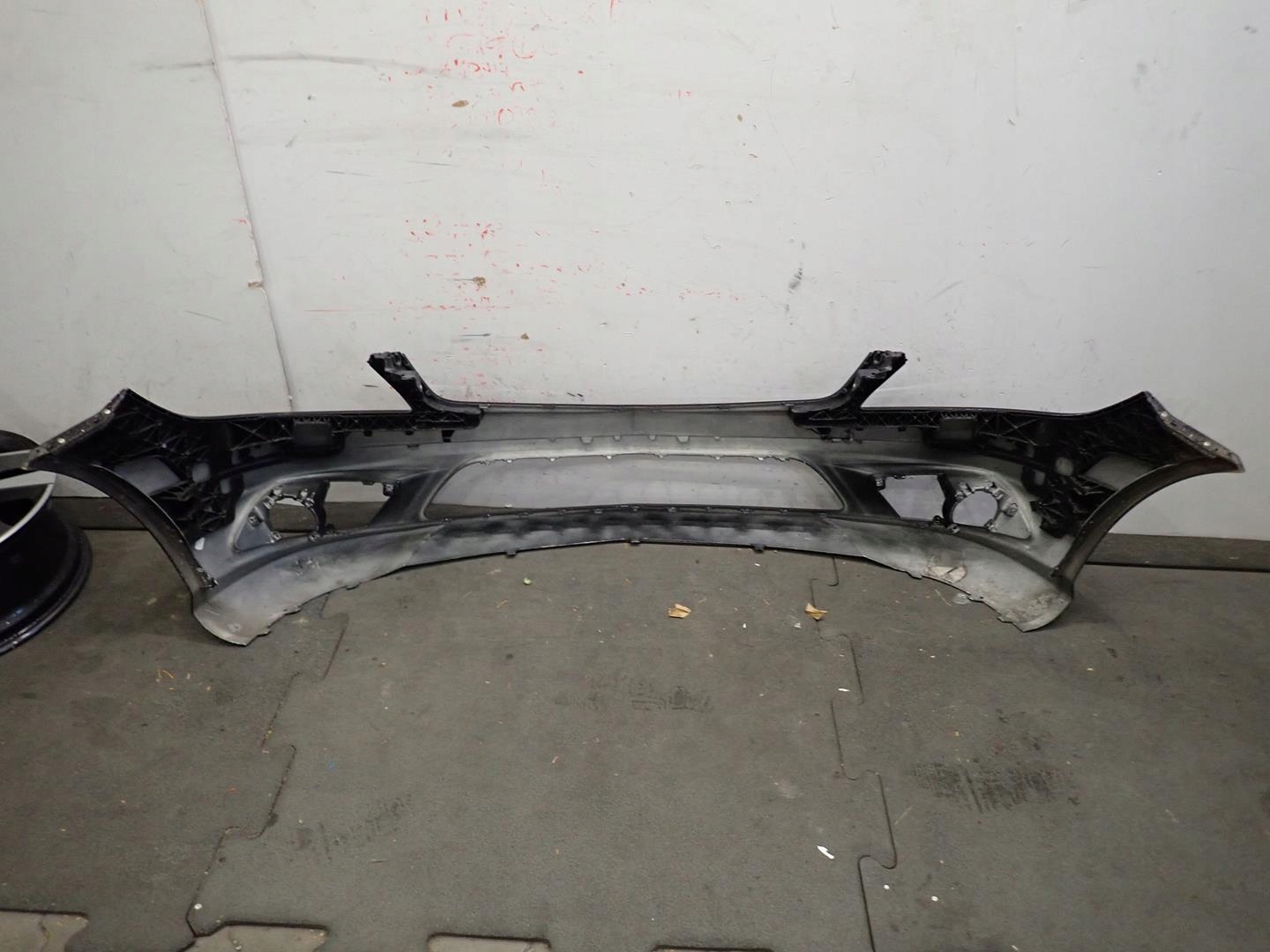 bumper front front MERCEDES C-KLASA W204 2007-2011 AMG A2048853725