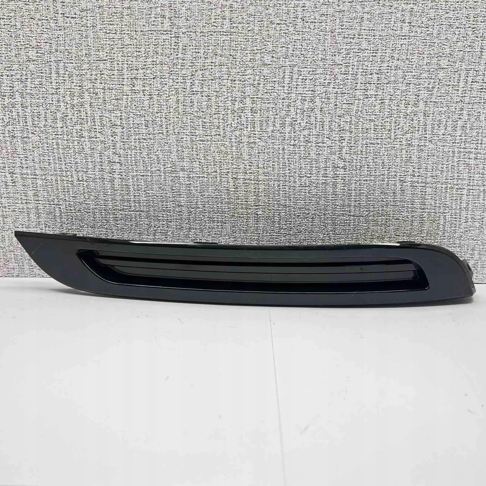 Range Rover Velar L560 covering left w bumper L8A2-17D750-AA
