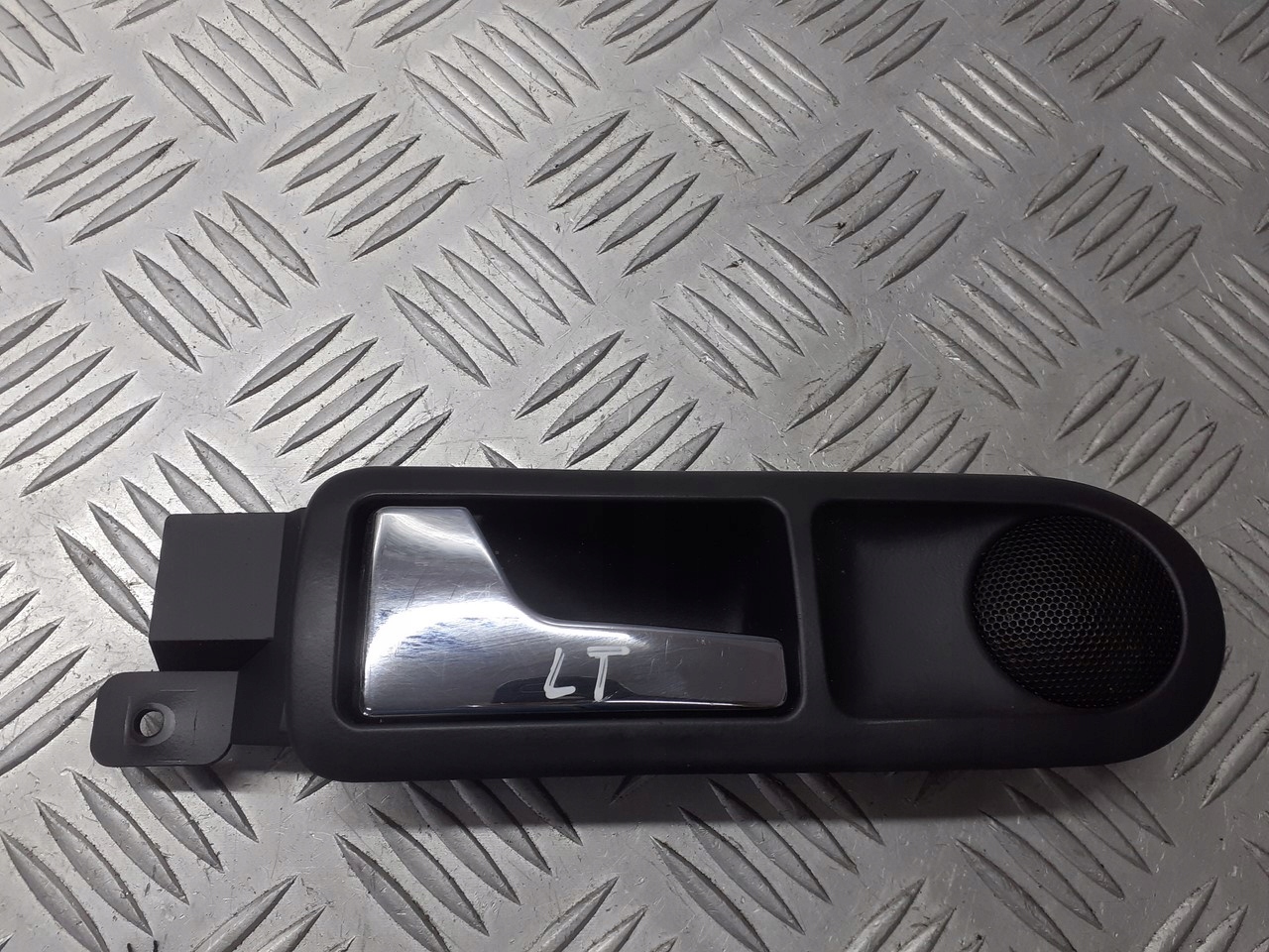ручка двери левая внутренняя vw PASSAT B5 FL 3B0839113