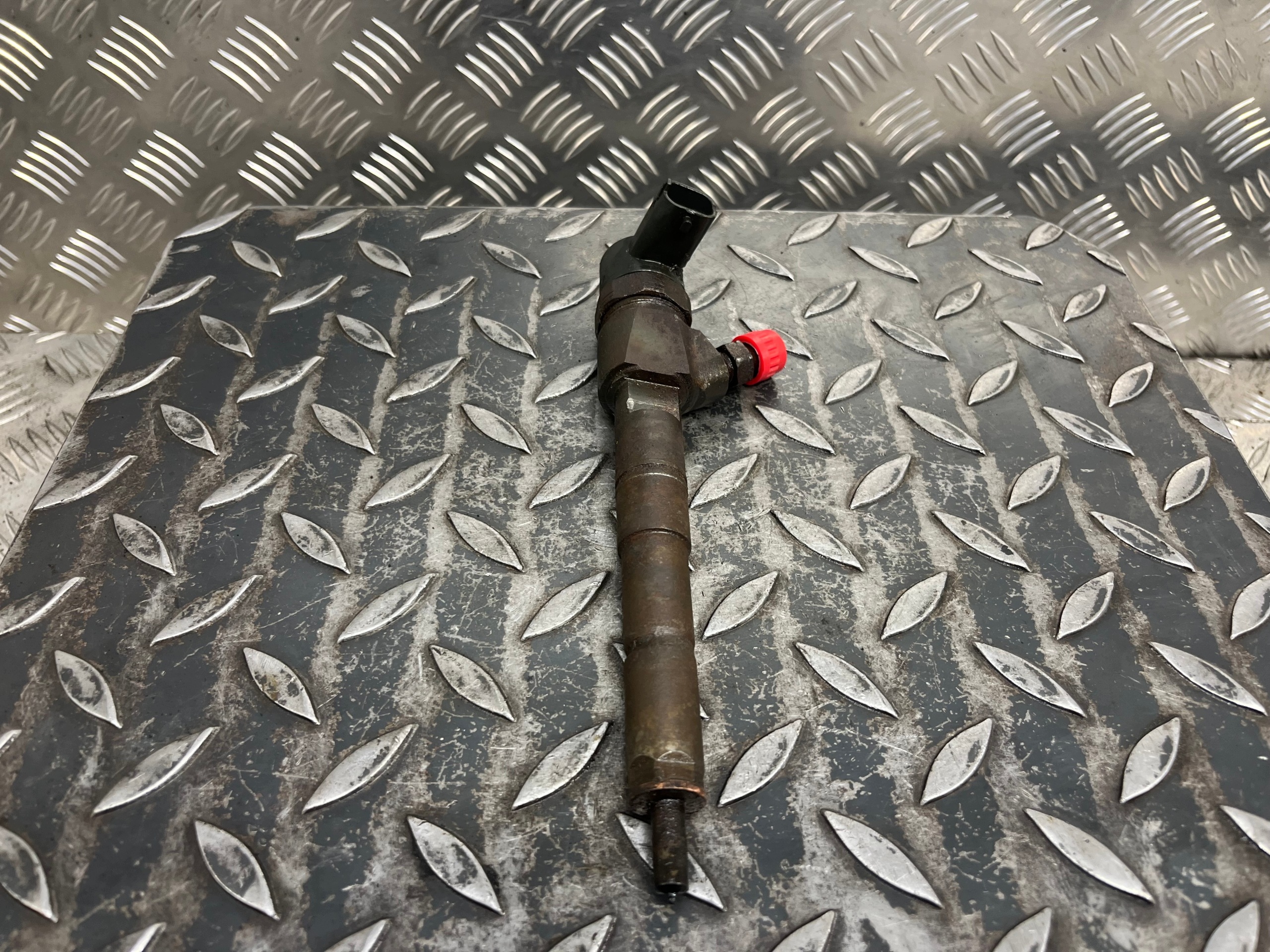 nozzle injector OPEL INSIGNIA 0445110423 / 55577668