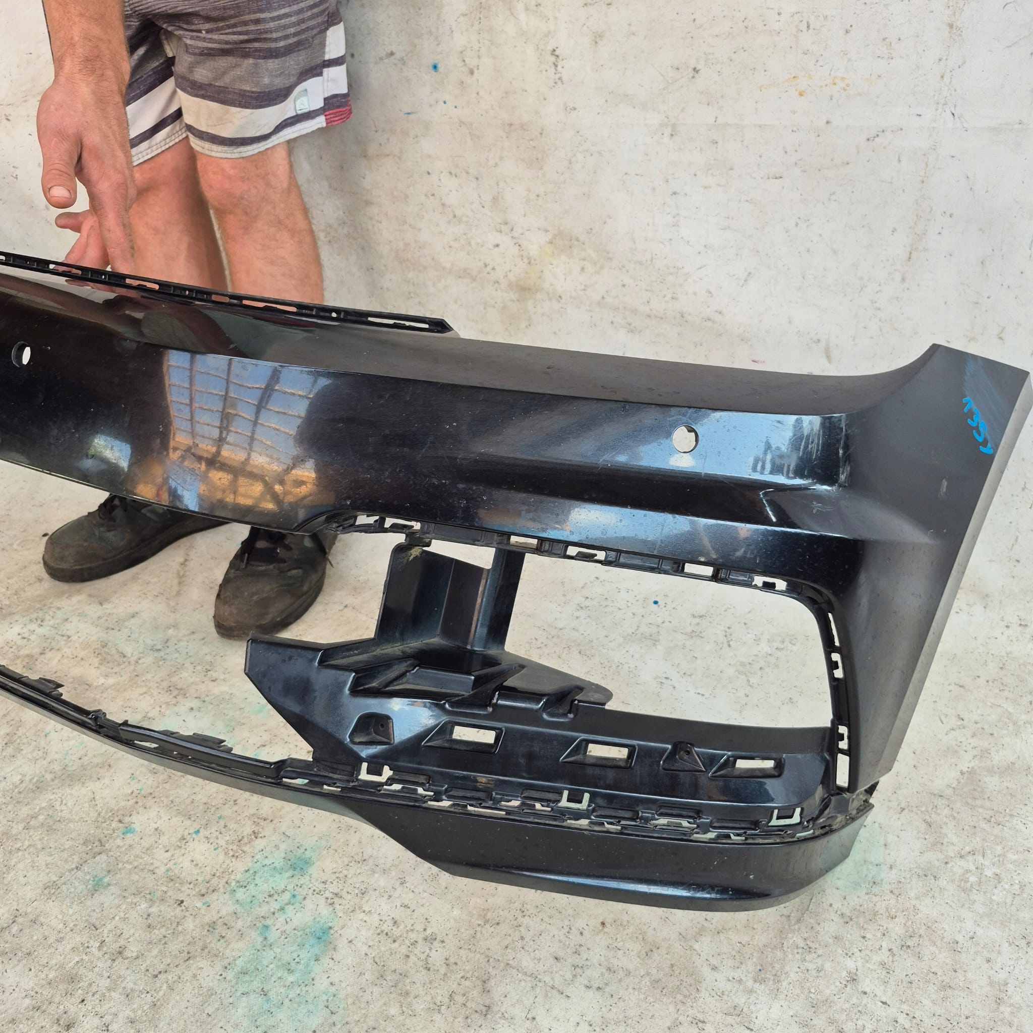 VW PASSAT B8 R-LINE 14-19 BUMPER FRONT FRONT PDC 3G0807221D CALY