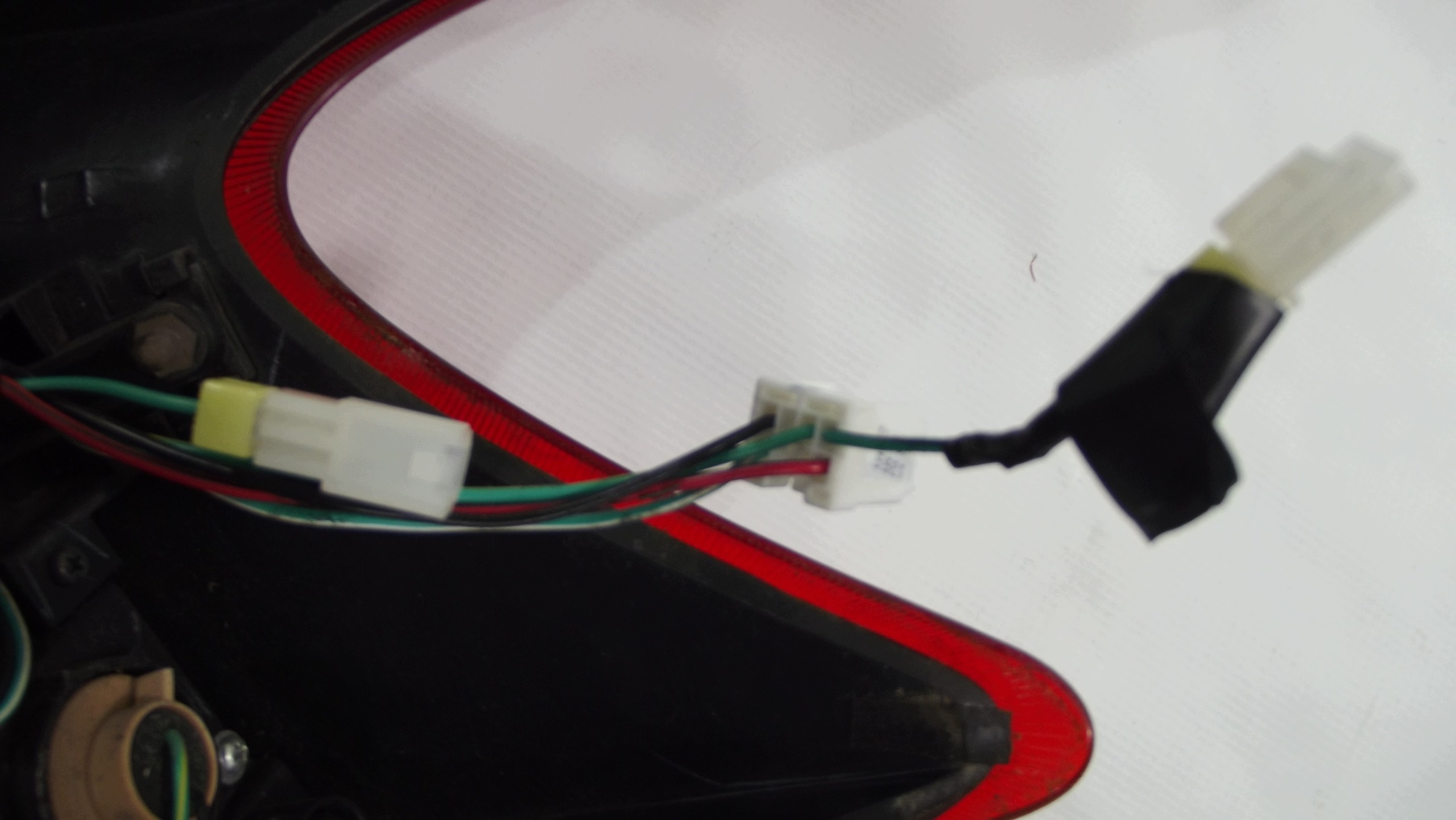 Nissan Juke F15 light left rear part