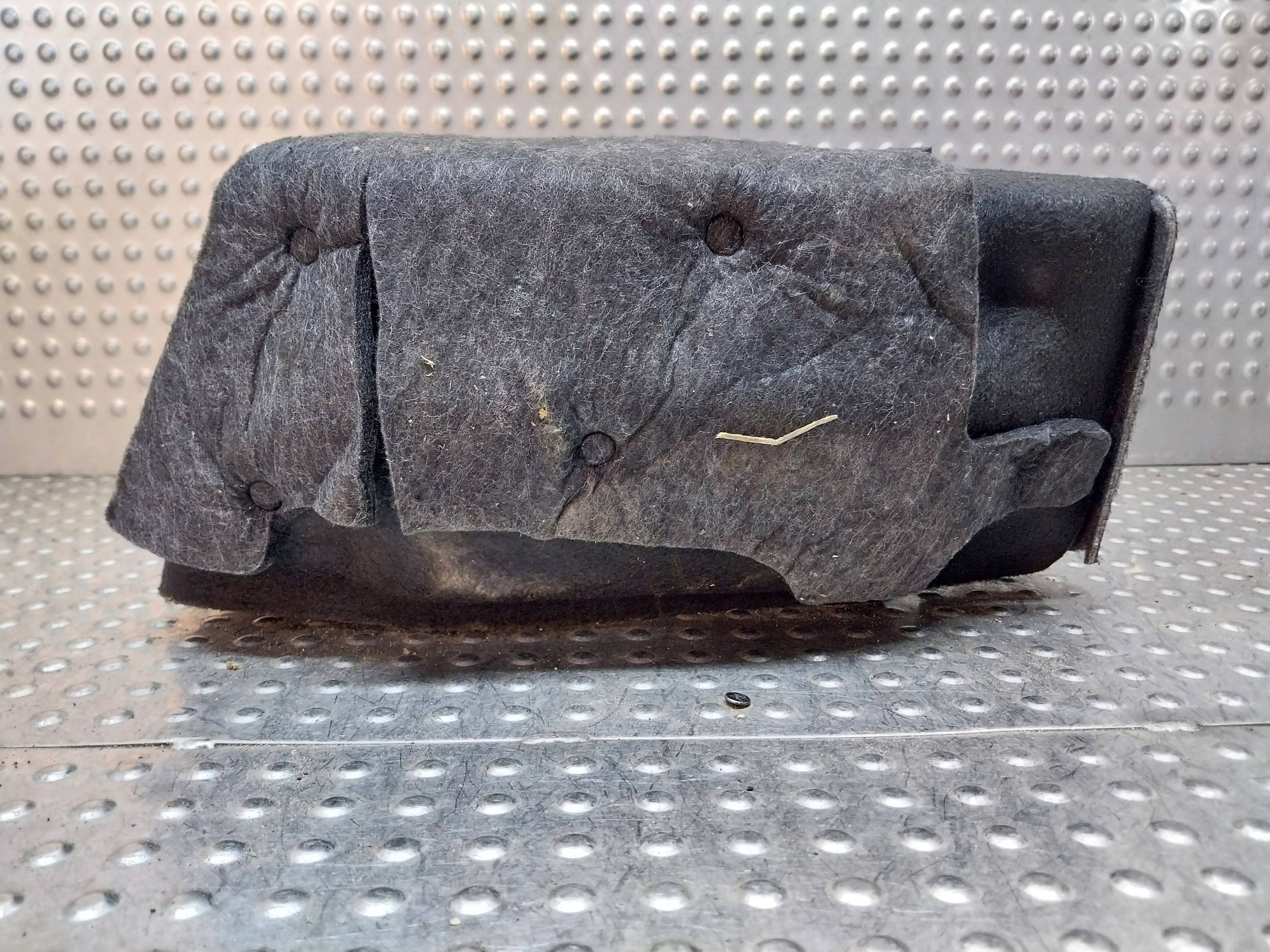 passenger compartment boot right 9J1867428 PORSCHE TAYCAN 9J1
