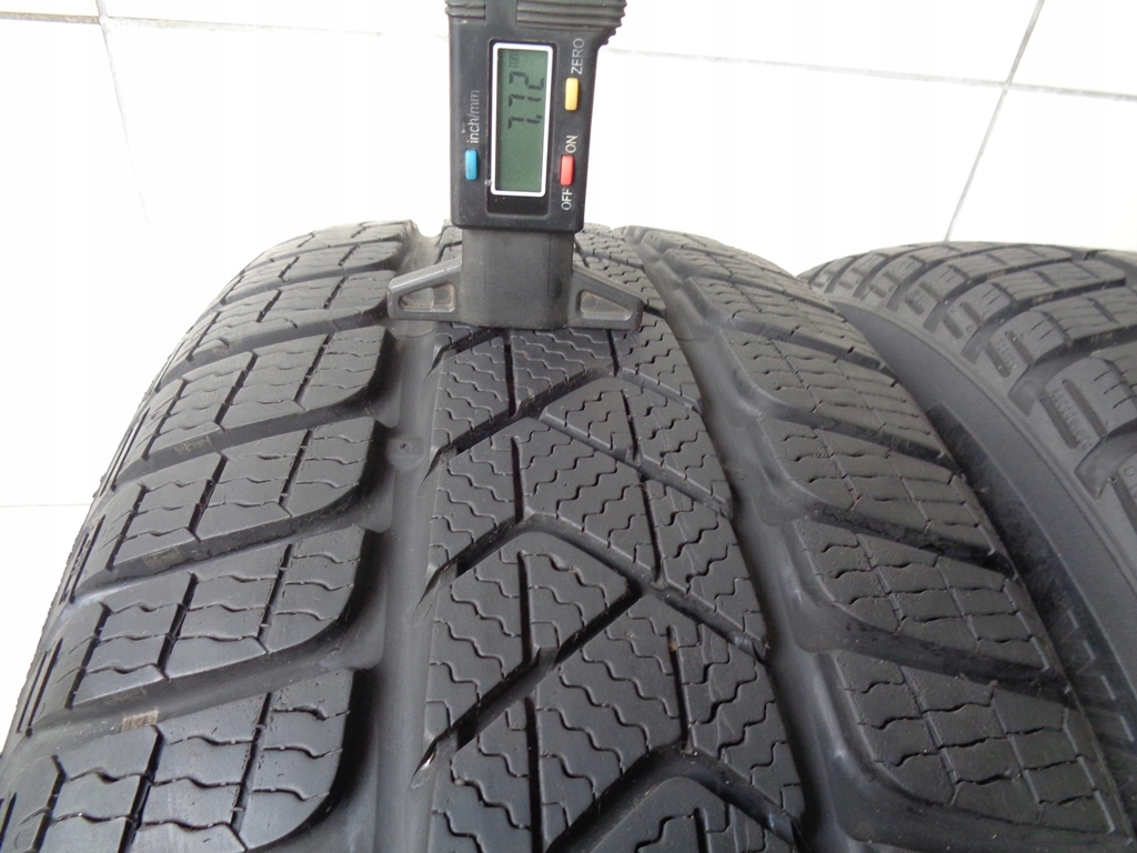 2x PIRELLI SOTTOZERO 3 SEAL 215/60R16 95H 7,7mm Marka Pirelli