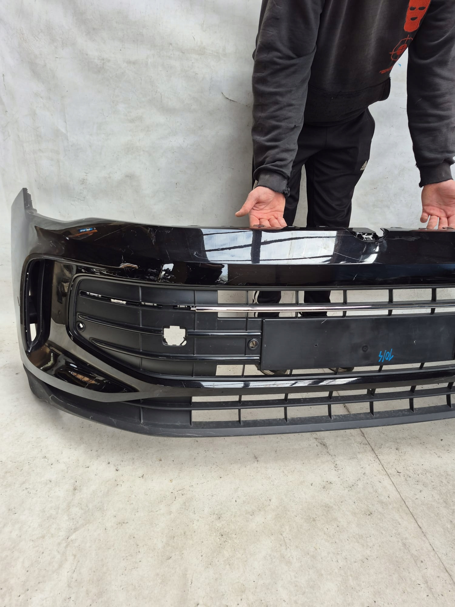 VW TIGUAN III 3 571 24-> bumper front front PDC