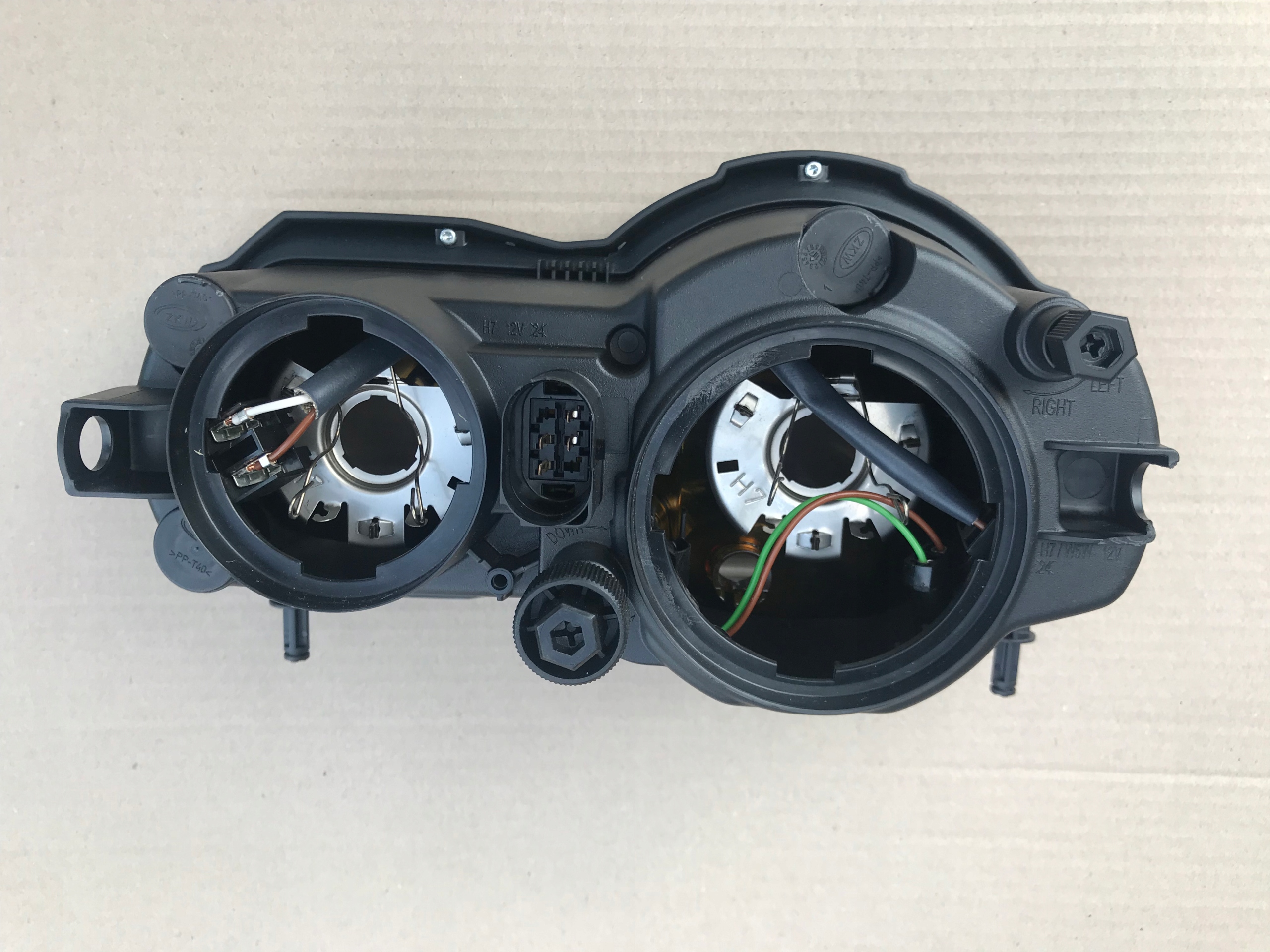 LAMPA REFLEKTOR BMW R1200GS R 1200 GS MOTOR Producent BMW oe