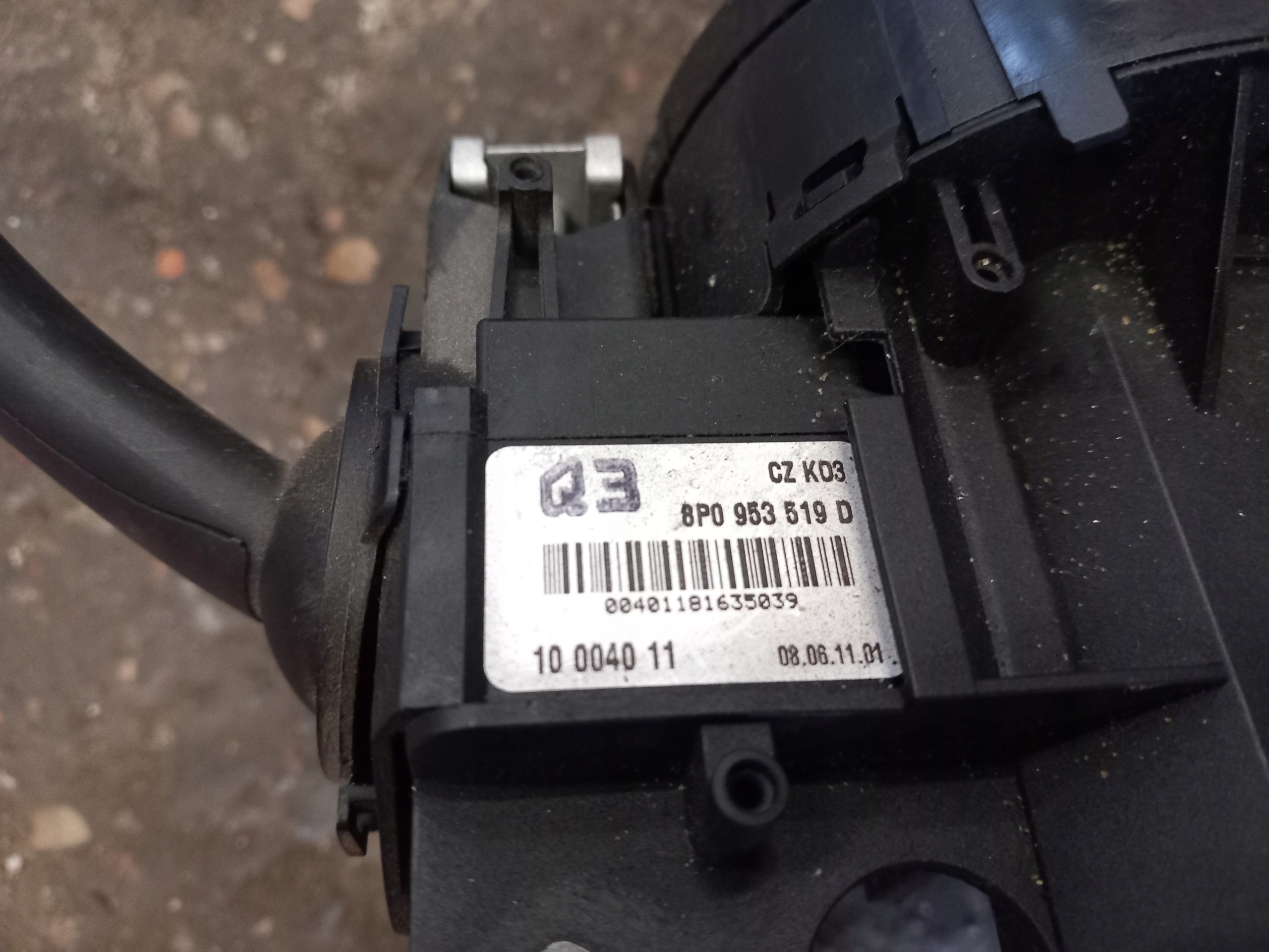 AUDI A3 8P steering wheel levers and controls ring 8P0907137BN