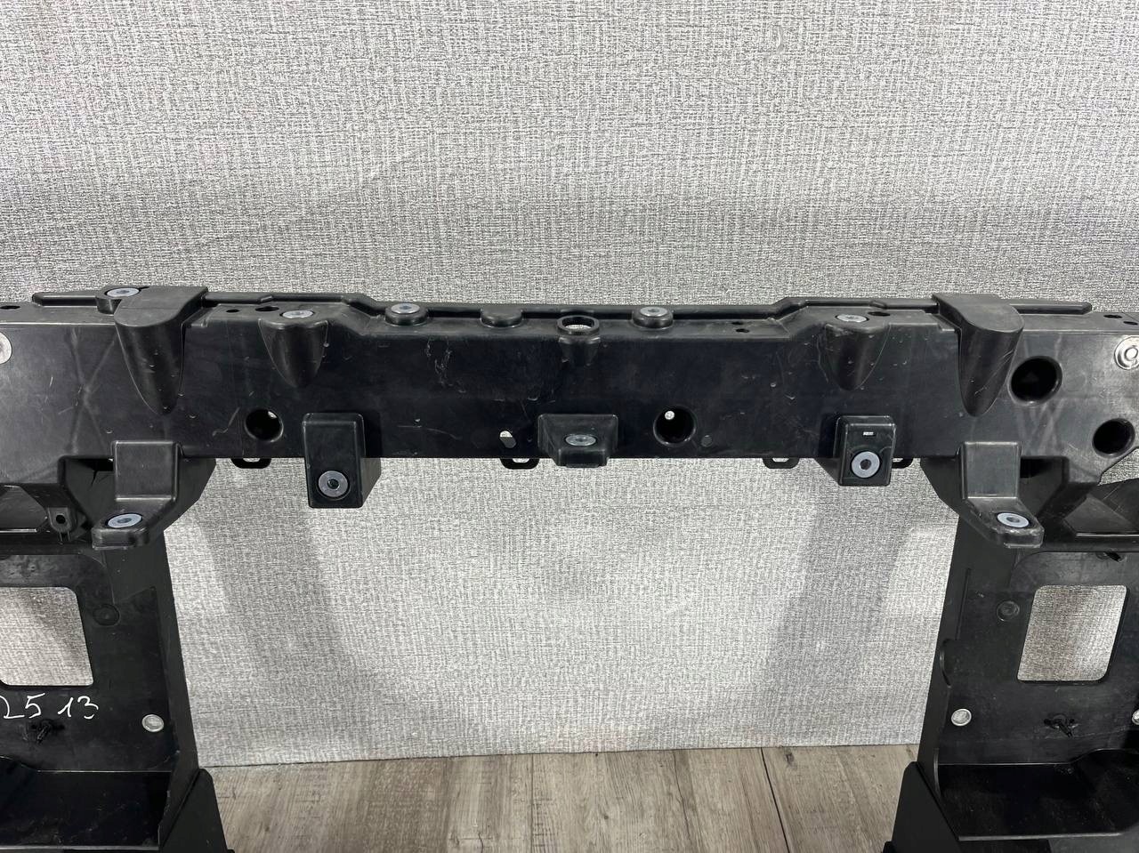 XPENG G6 2023-> face avant 7195100FA1