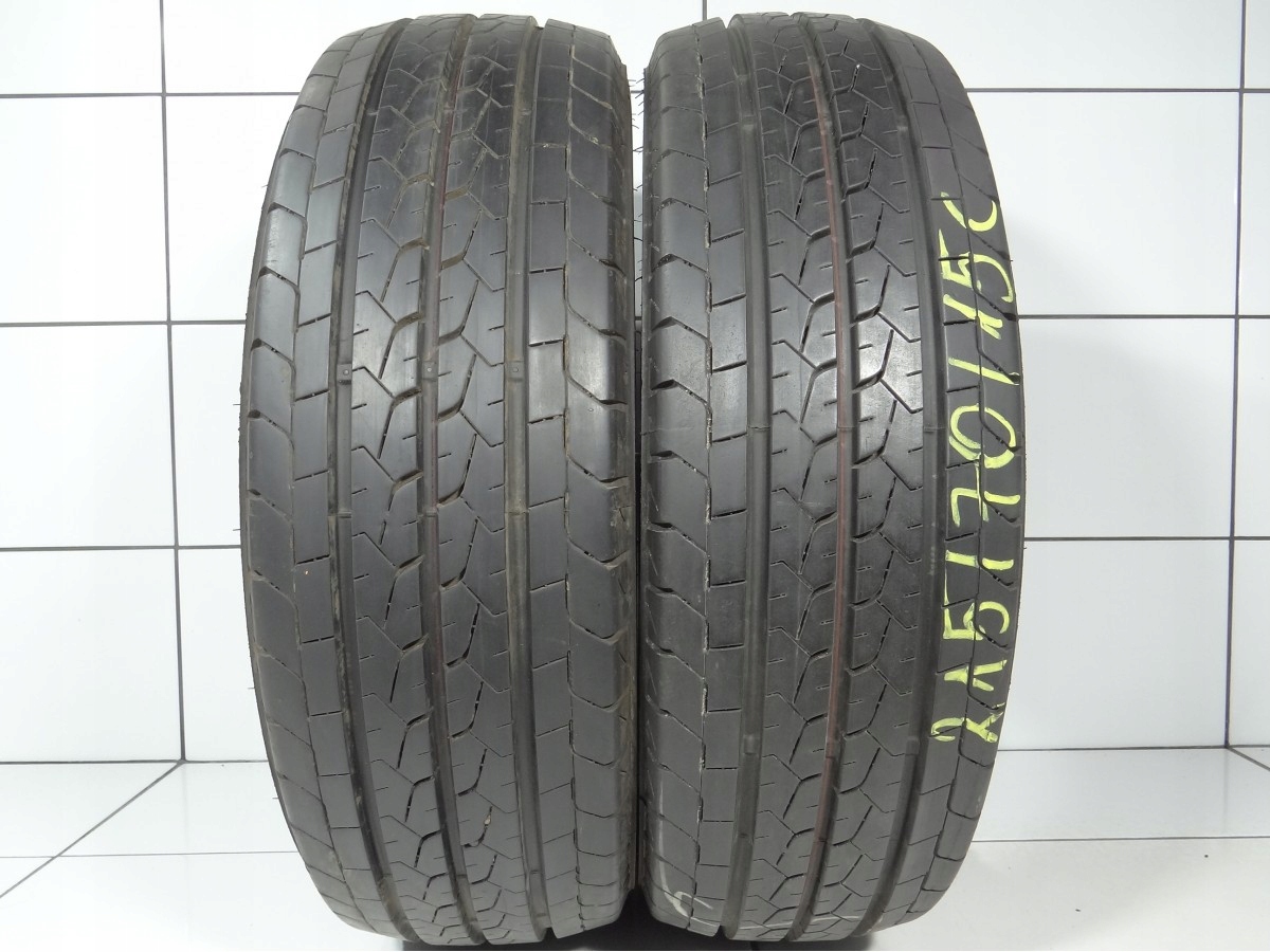 Opony letnie 215/70R15C 109/107S Bridgestone