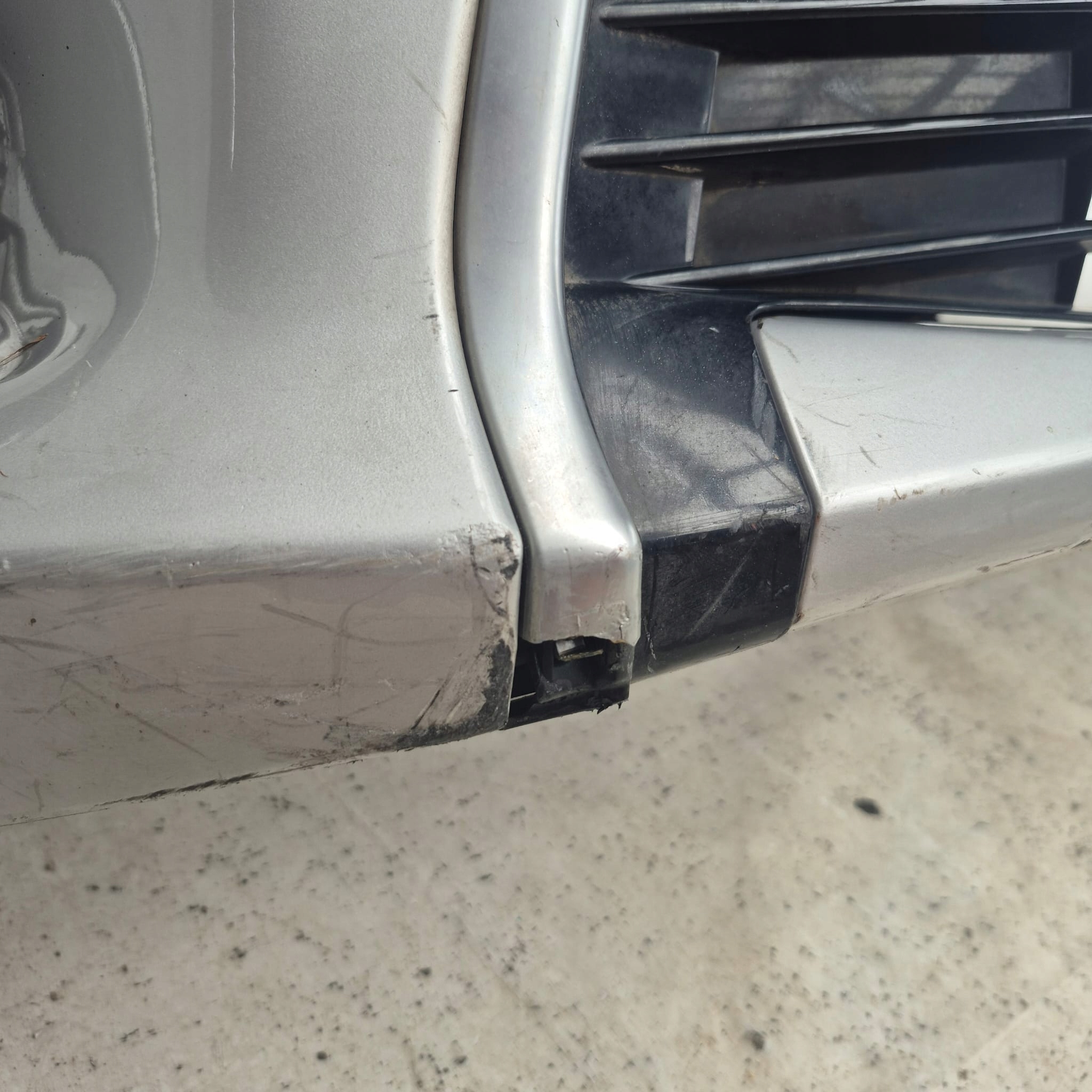 TOYOTA YARIS III LIFT 14- bumper front front