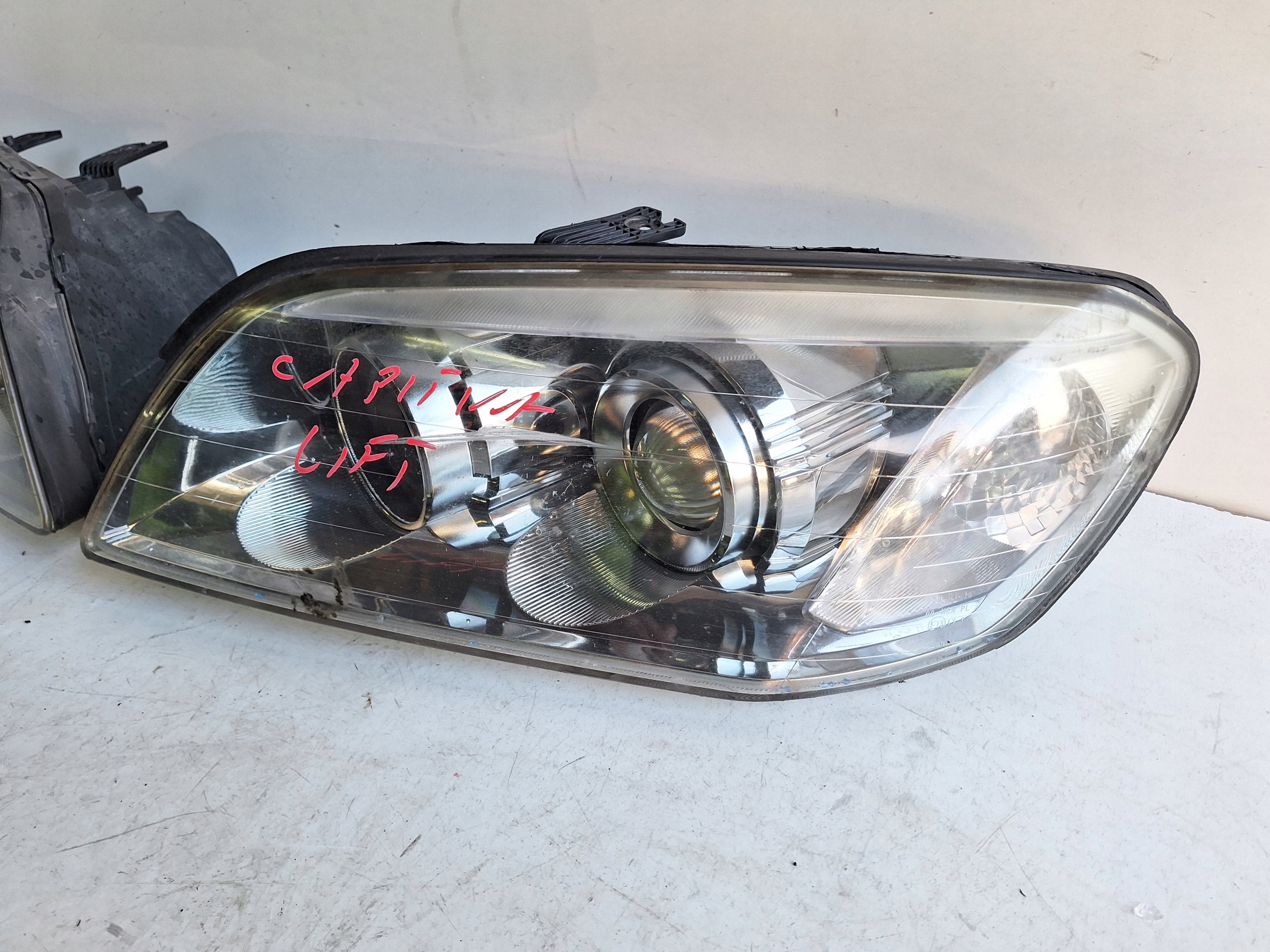 CHEVROLET CAPTIVA LIFT 11-14 light left UK