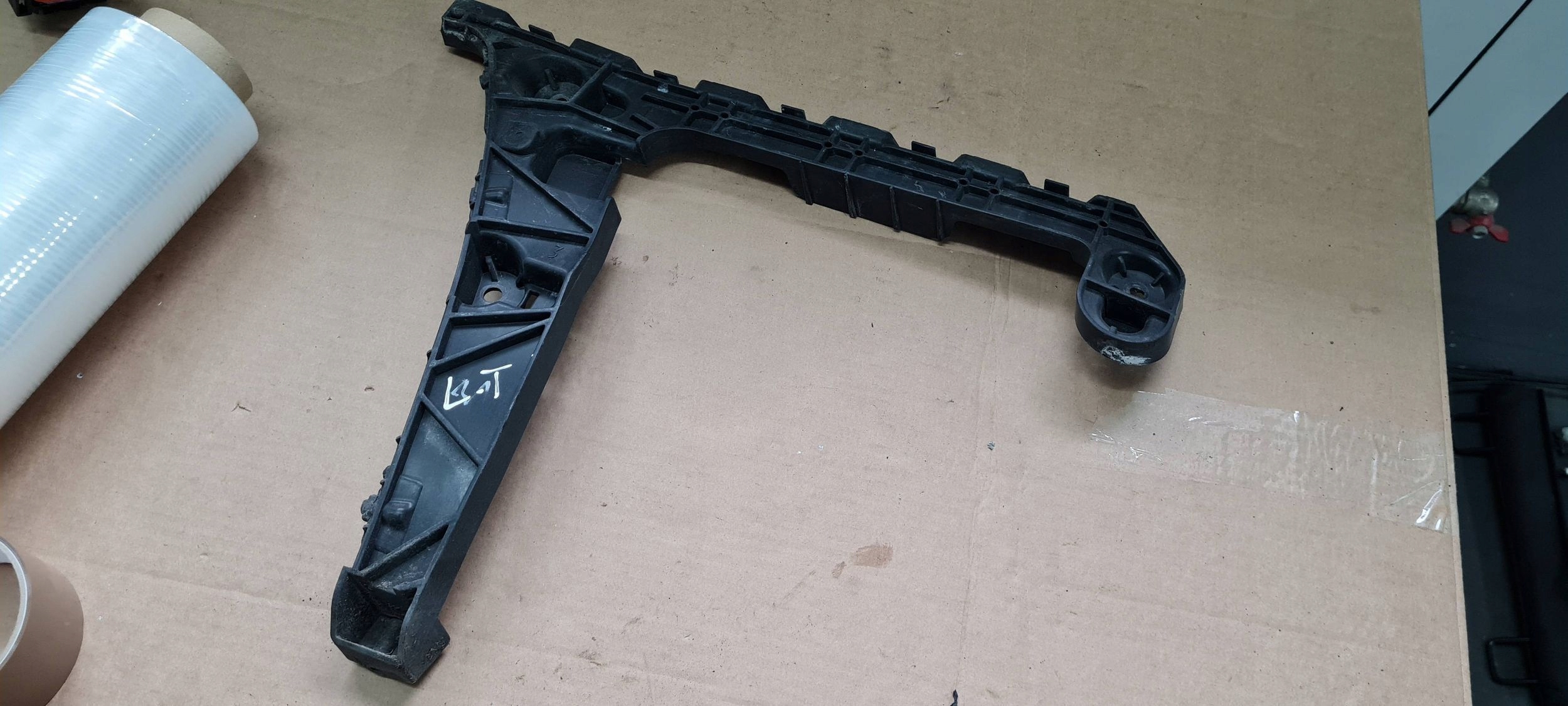 A4 B9 8W bumper bracket left rear part sedan 8W5807453