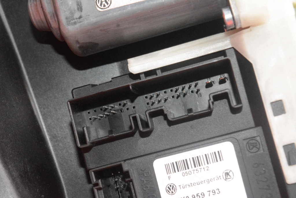 window regulator left front EU 5K1837729P VW GOLF 6 VI 5D HB 08-15