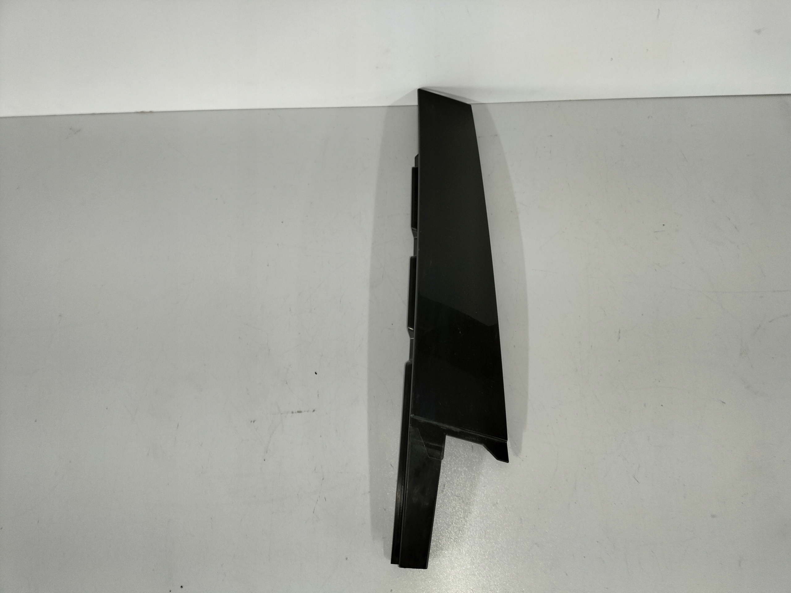 moulding cap door rear part right VW T-ROC 17