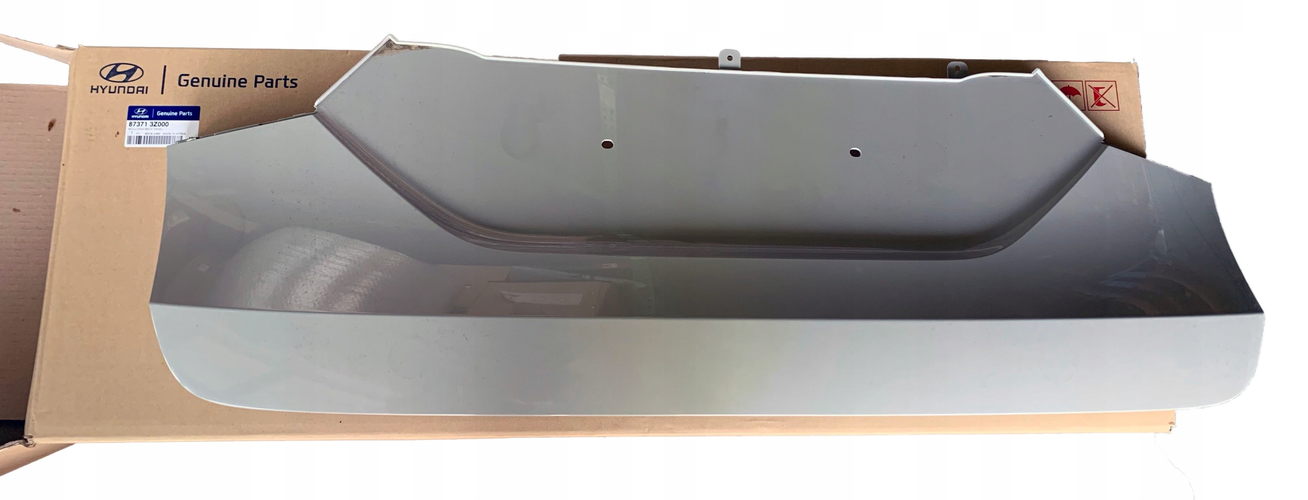 OE HYUNDAI I40 BLENDA NAKŁADKA TYLNEJ KLAPY