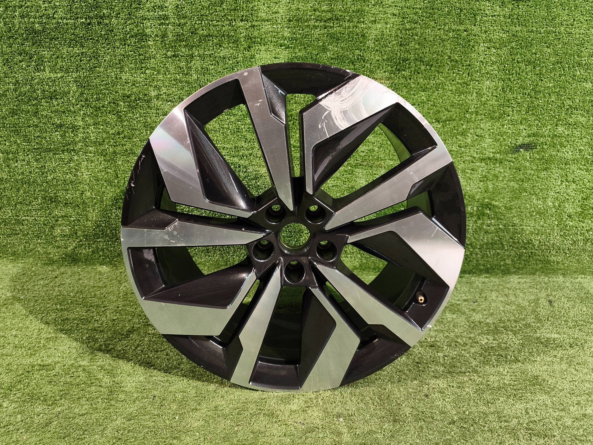 alufelge SKODA ENYAQ 20" x 9J ET 42 NR.456