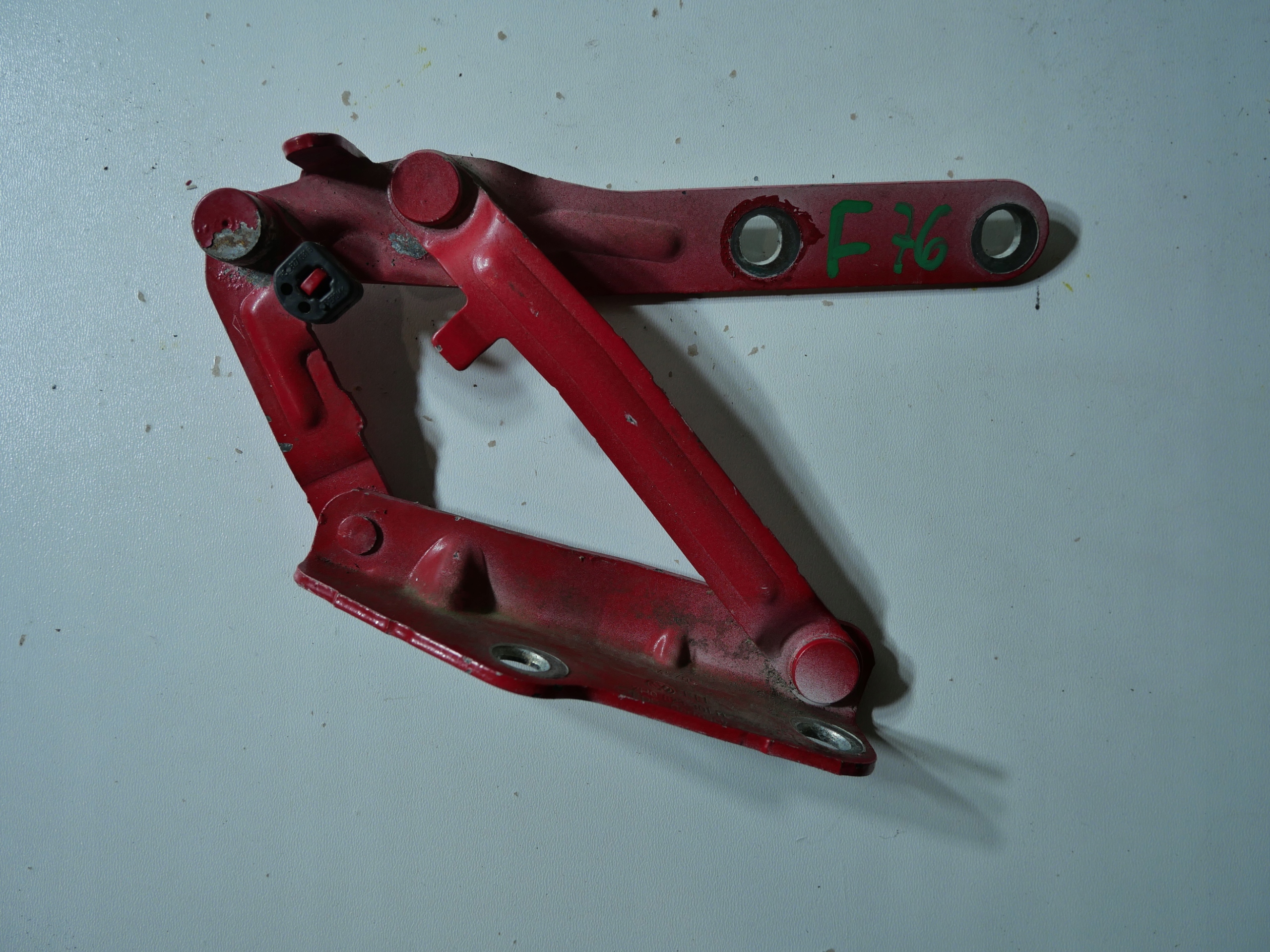 hinge bonnets left VW T5 7H0823301D