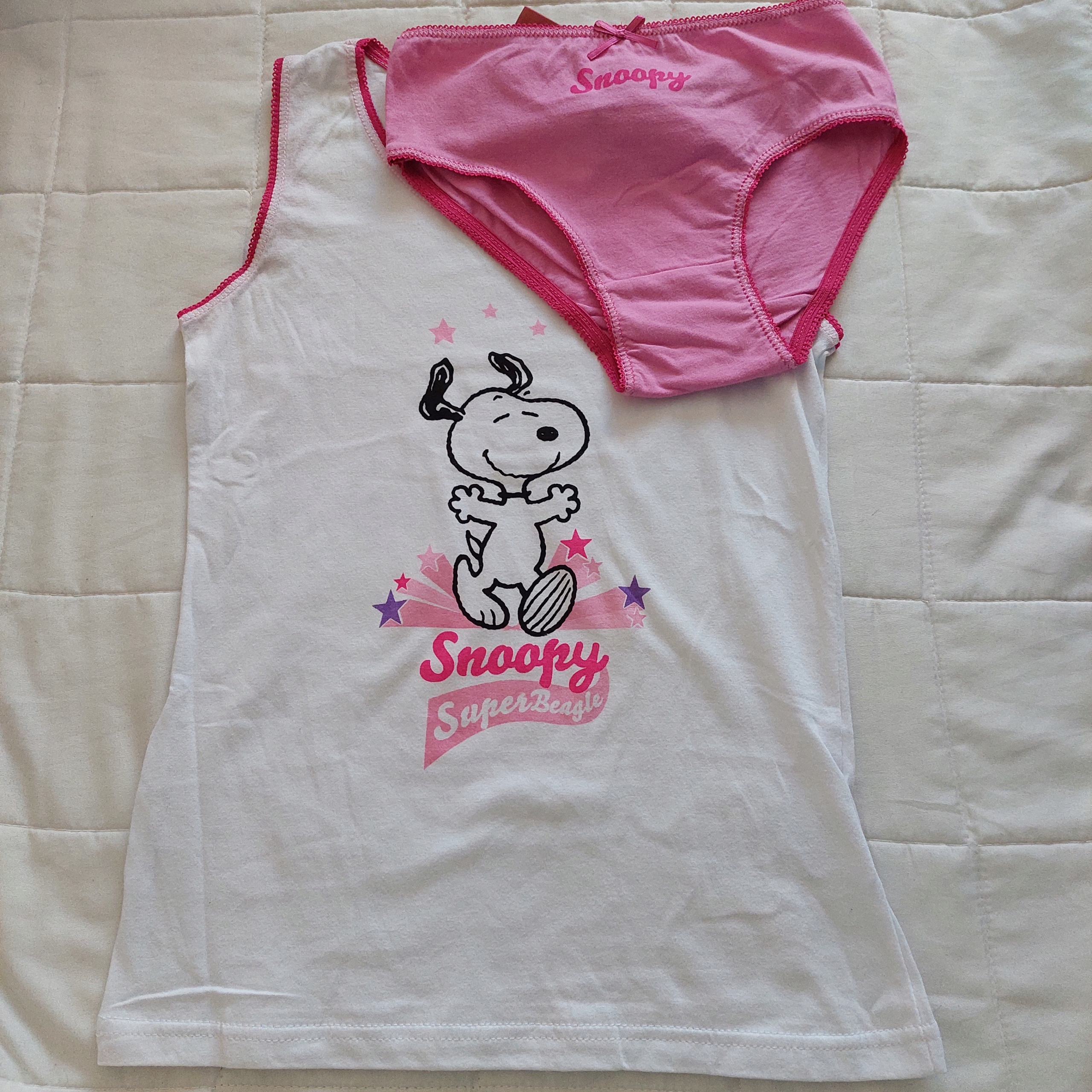 

nowy komplet podkoszulek i majtki Snoopy r 110/116