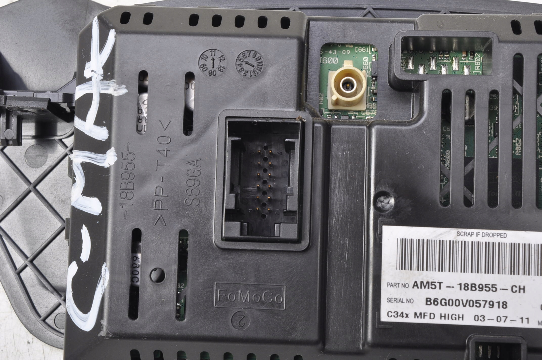 FORD GRAND C-MAX MK2 RADIA WYŚWIETLACZ AM5T-18B955-CH Numer katalogowy części AM5T-18B955-CH