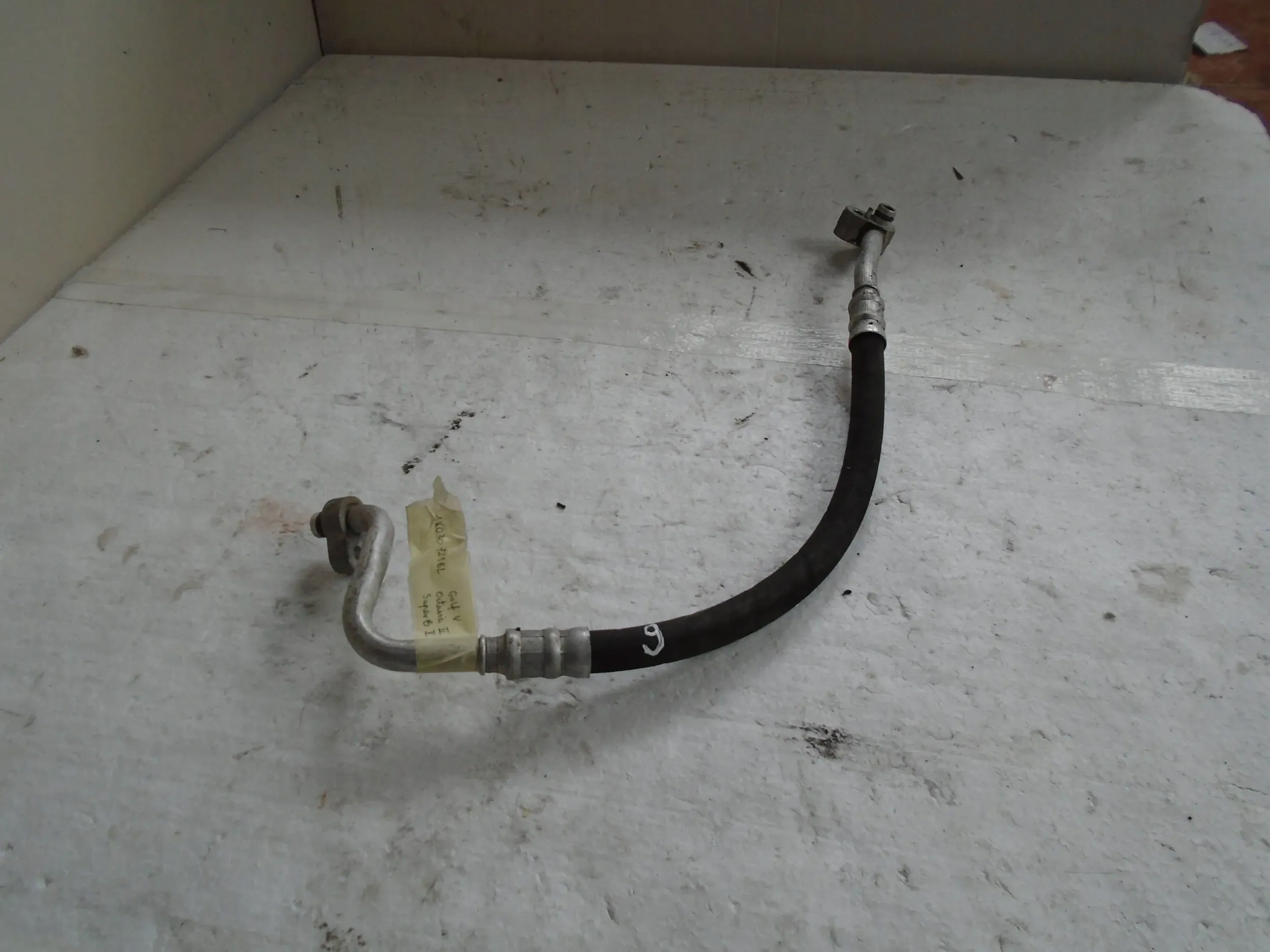 1K0820721BL Volkswagen Golf V hadice klimatizaci