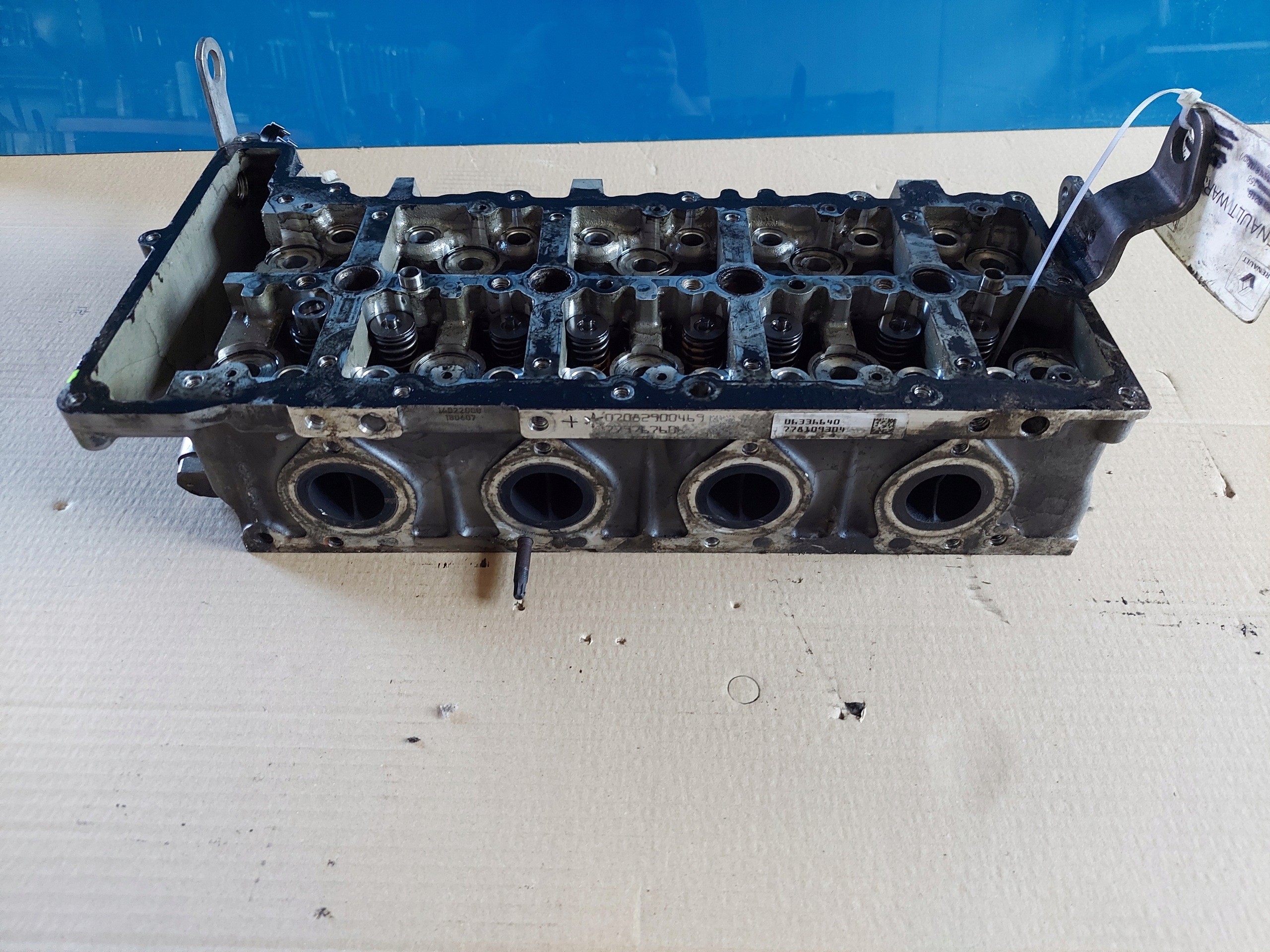 head. BMW E87 N47 2.0 TD 779767606
