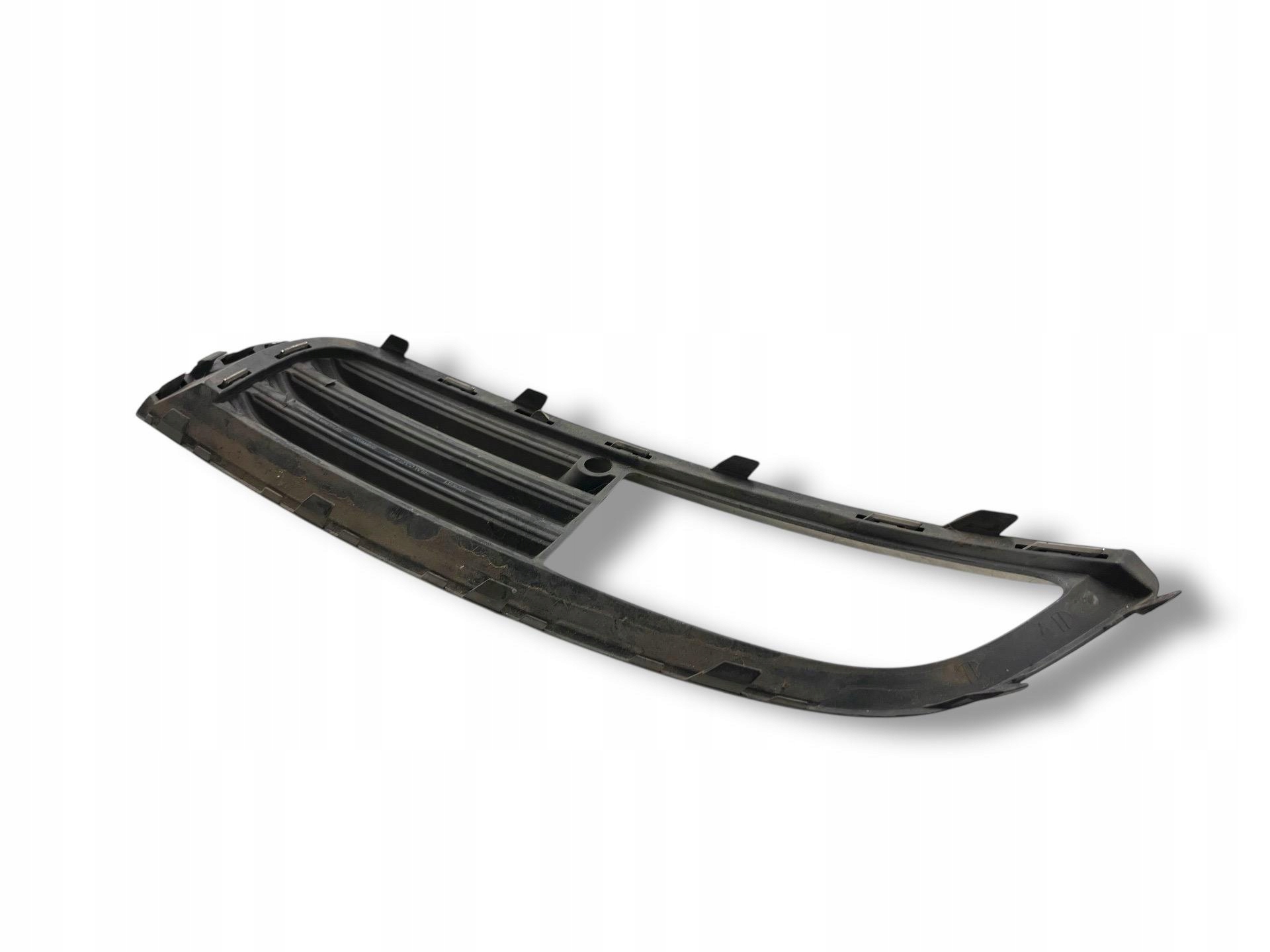 side grid of a bumper left side Opel Insignia A 2011 13238370