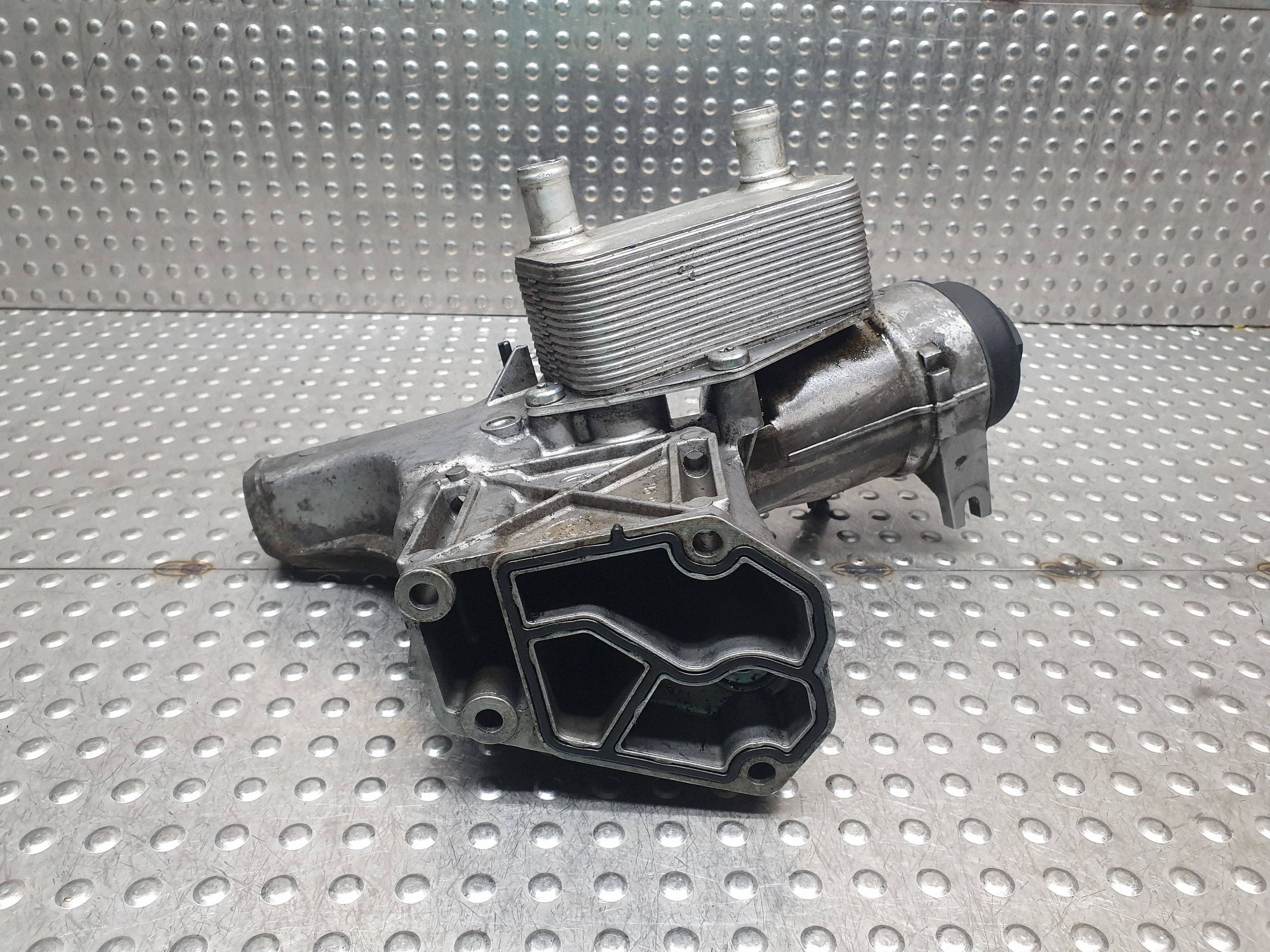 Ölfiltergehäuse 2246981 BMW 3 E46 2.0 D M47