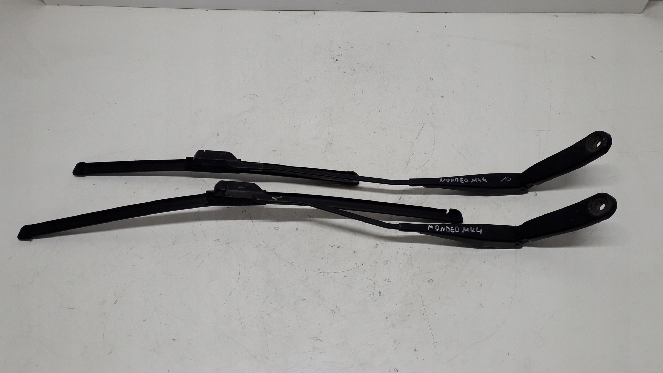 FORD MONDEO MK4 РЫЧАГИ СТЕКЛООЧИСТИТЕЛЯ ПЕРЕДНИЙ КОМПЛЕКТ