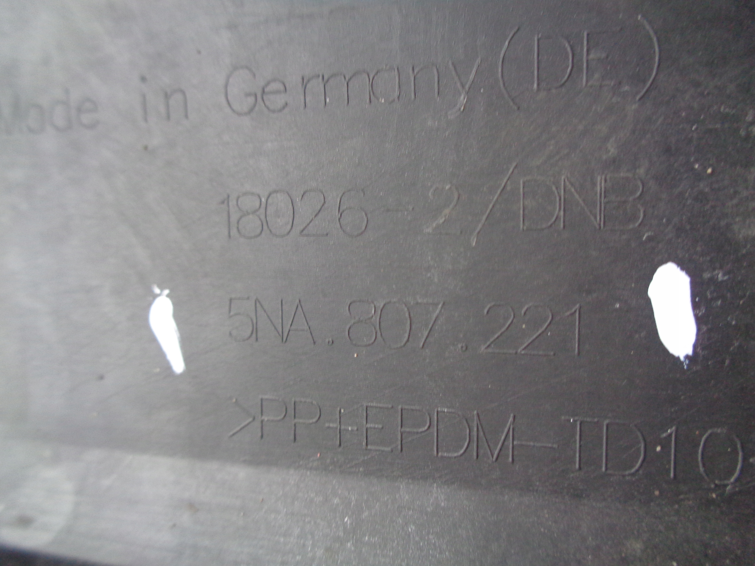 Frontstoßstange VW TIGUAN 5N 5NA 16- NR 24397