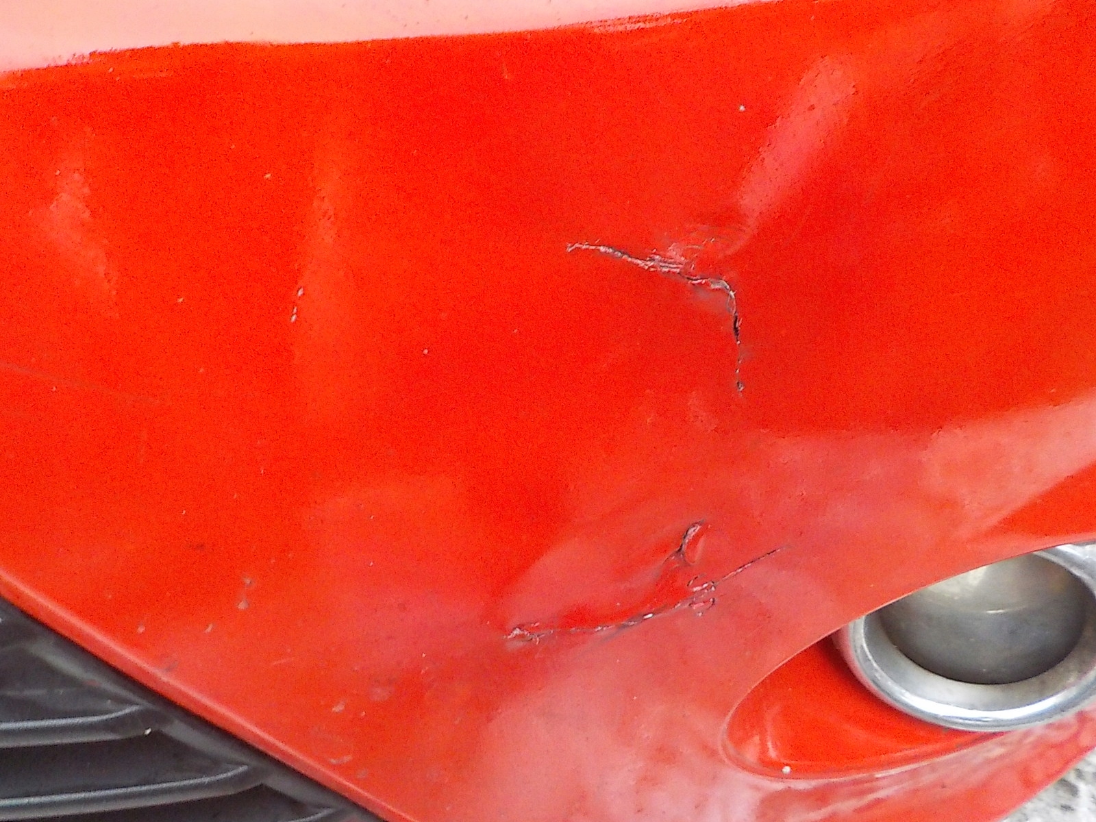 596 FORD FOCUS III MK3 lökhárító eleje elsö