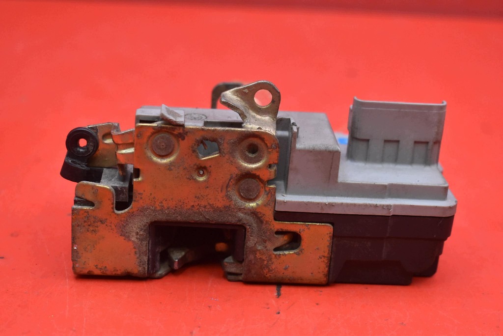 lock door right front front EU PEUGEOT 206 5D HB LIFT 02-09