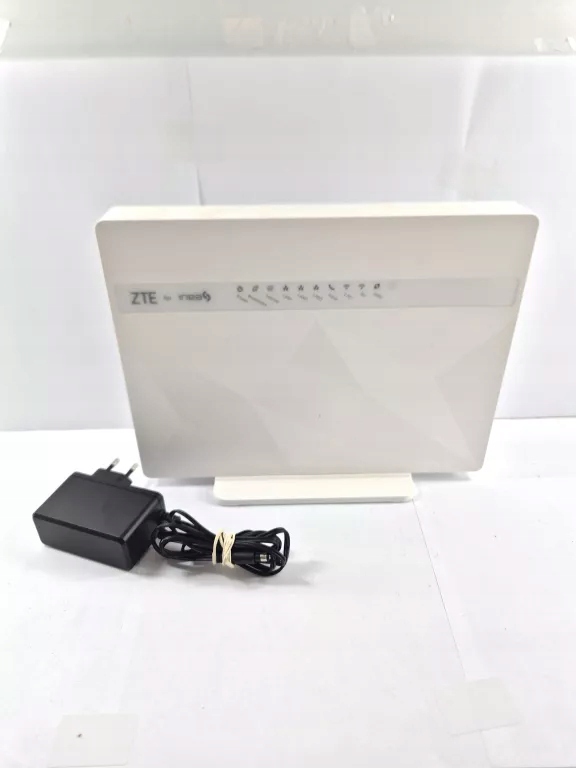 Router przewodowy ZTE ZXhn f680