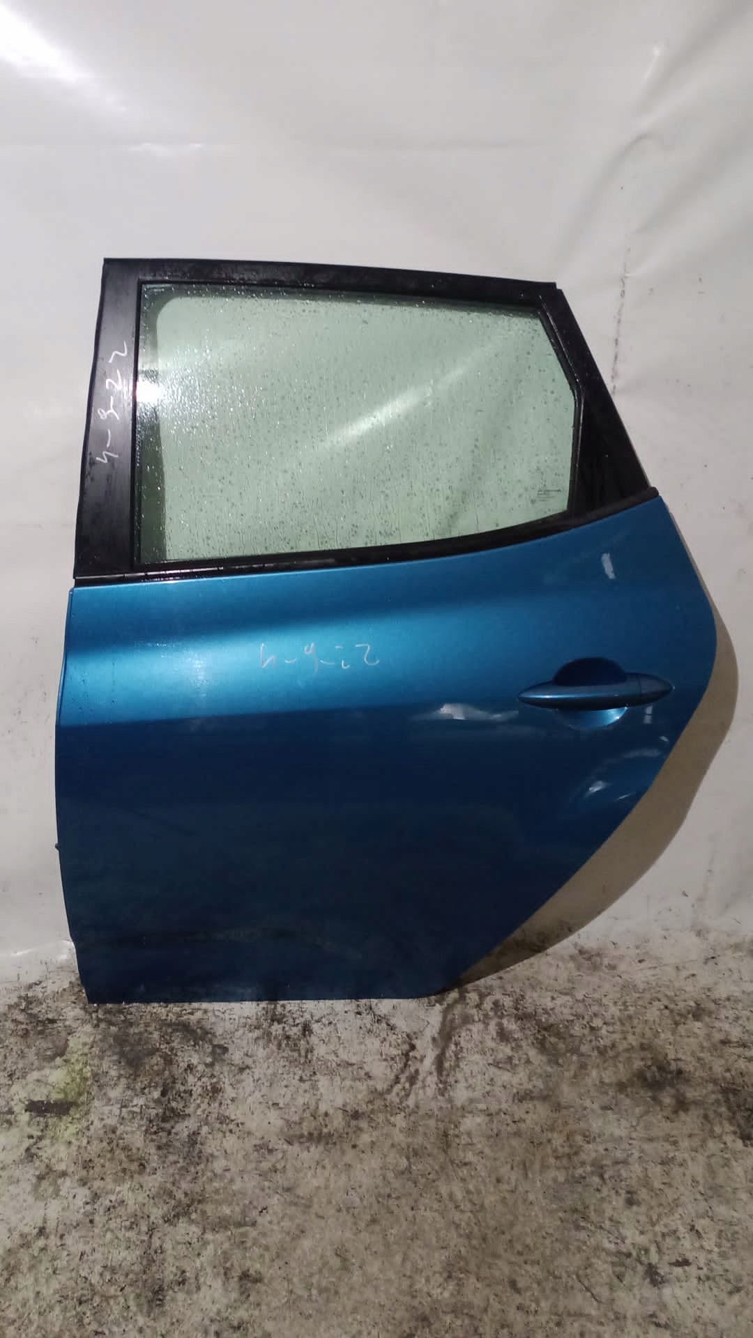KIA VENGA 09-19 Tür links heck
