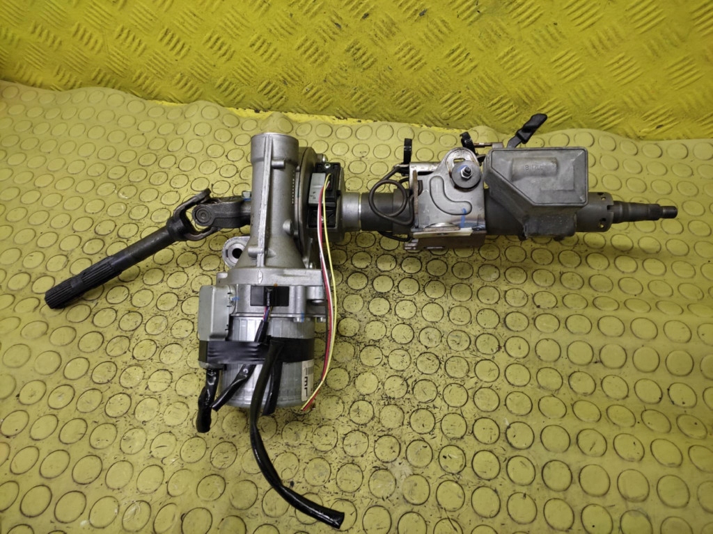 TOYOTA AURIS and 2.0 D control electrics 6900001657